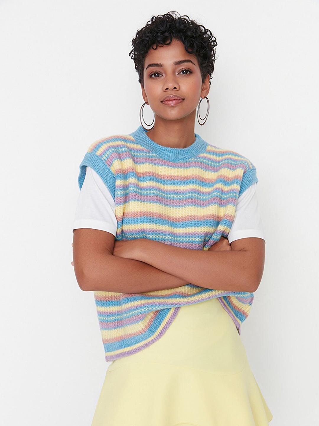 

Trendyol Women Blue & Yellow Striped Striped Sweater Vest