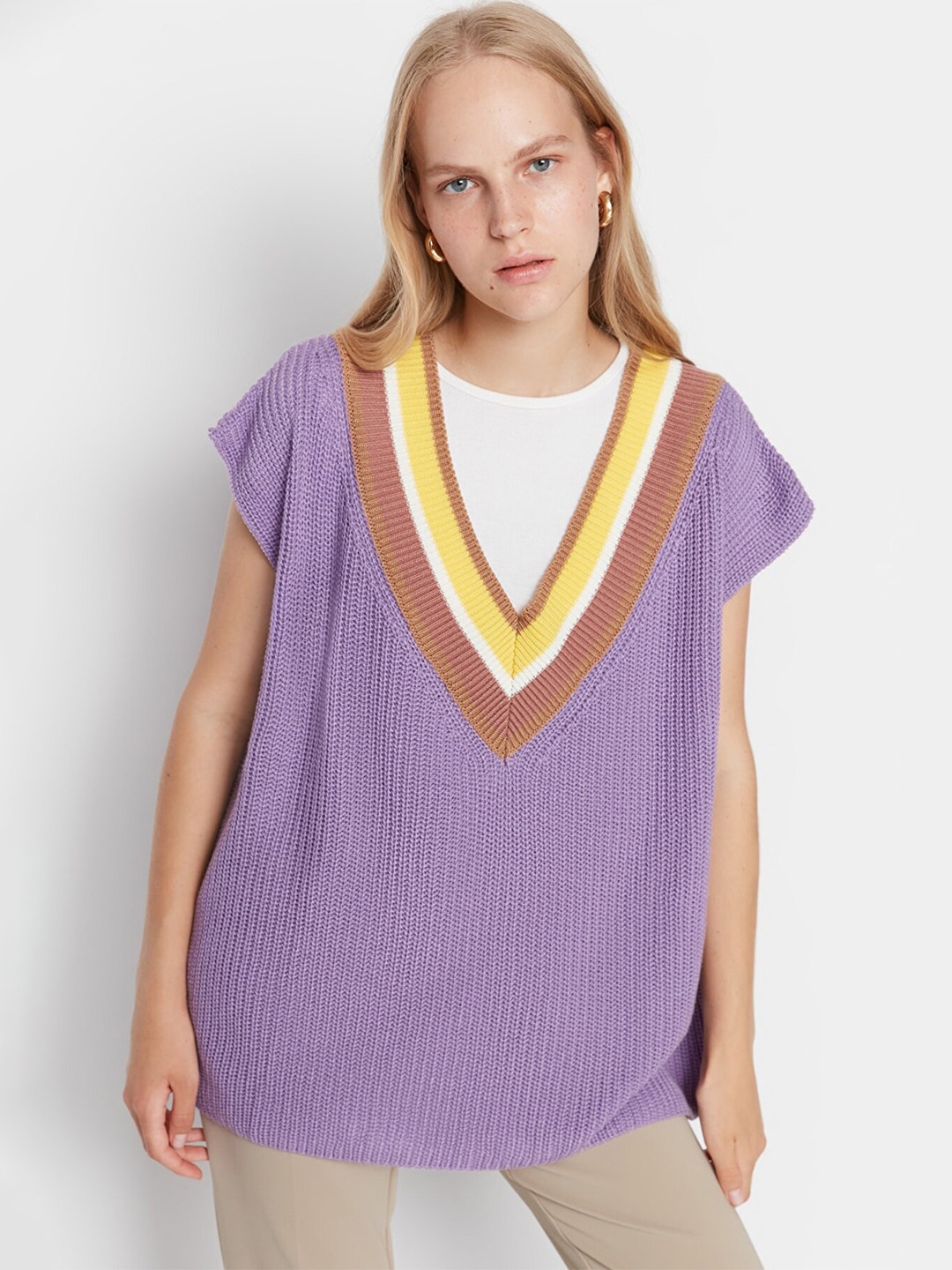 

Trendyol Women Violet & Yellow Sweater Vest