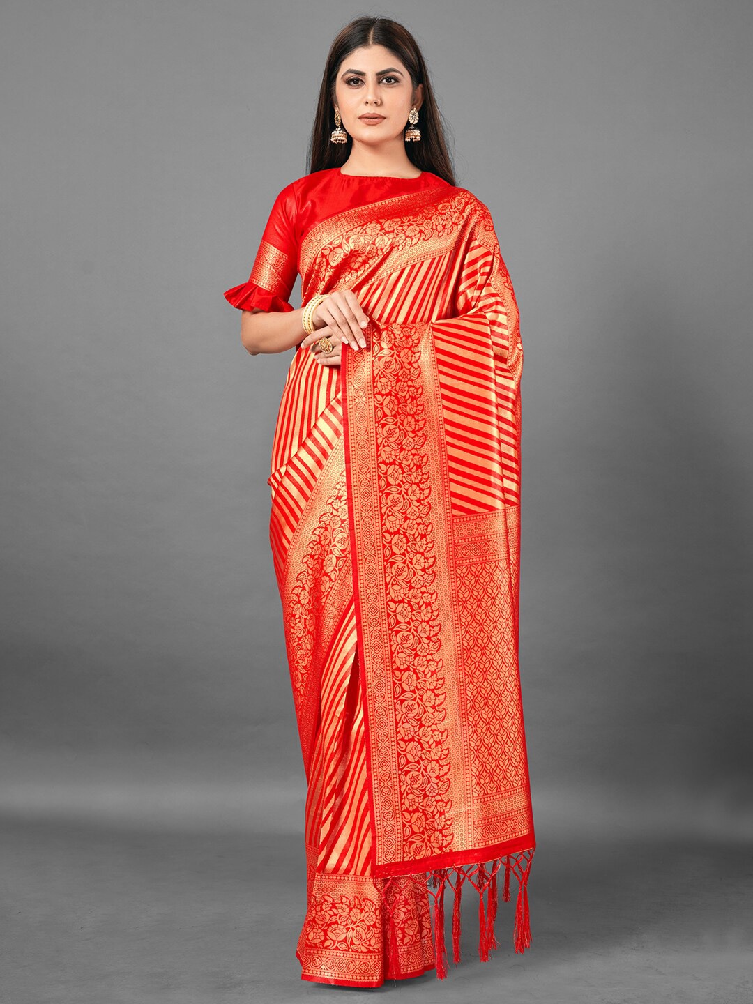 

Mitera Red & Gold-Toned Leheriya Zari Silk Blend Banarasi Saree