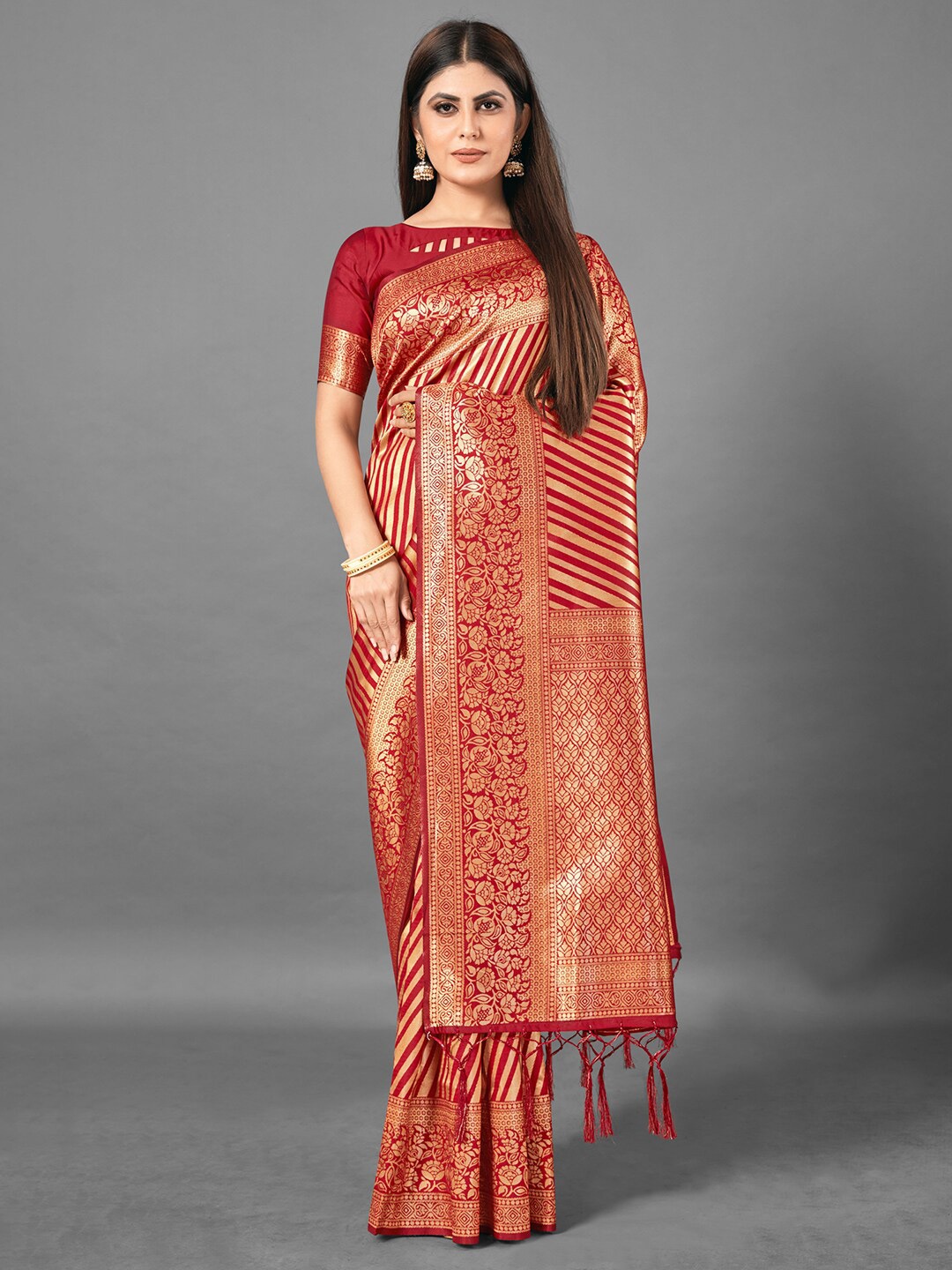 

Mitera Maroon & Gold-Toned Leheriya Zari Banarasi Saree