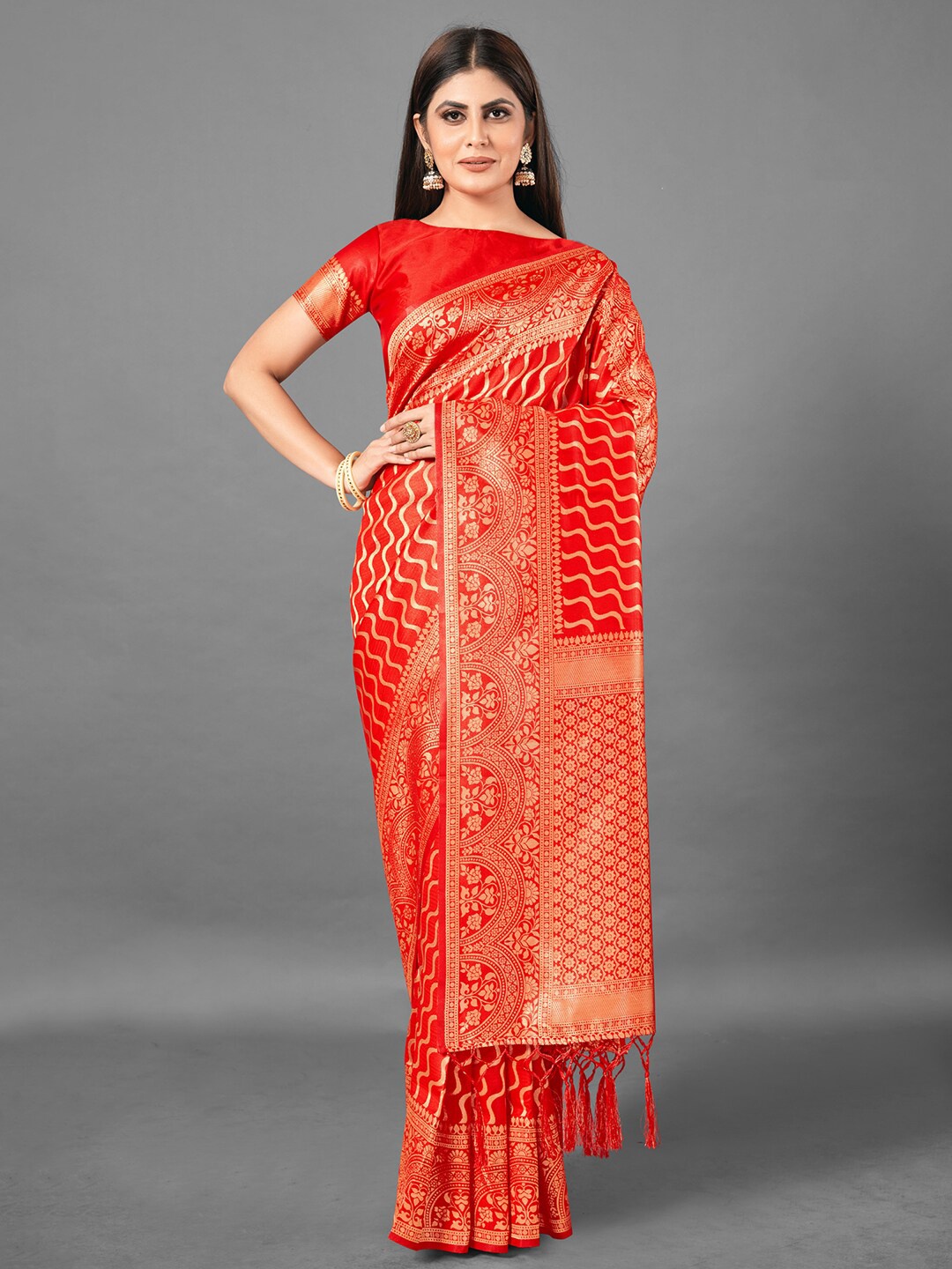 

Mitera Red & Gold-Toned Ethnic Motifs Zari Banarasi Saree