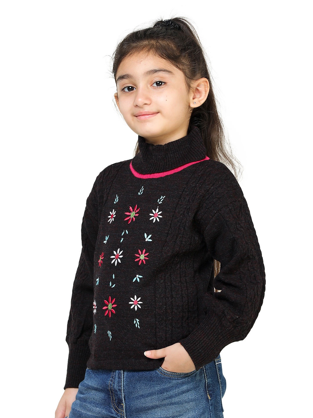 

toothless Girls Black Pullover Sweater