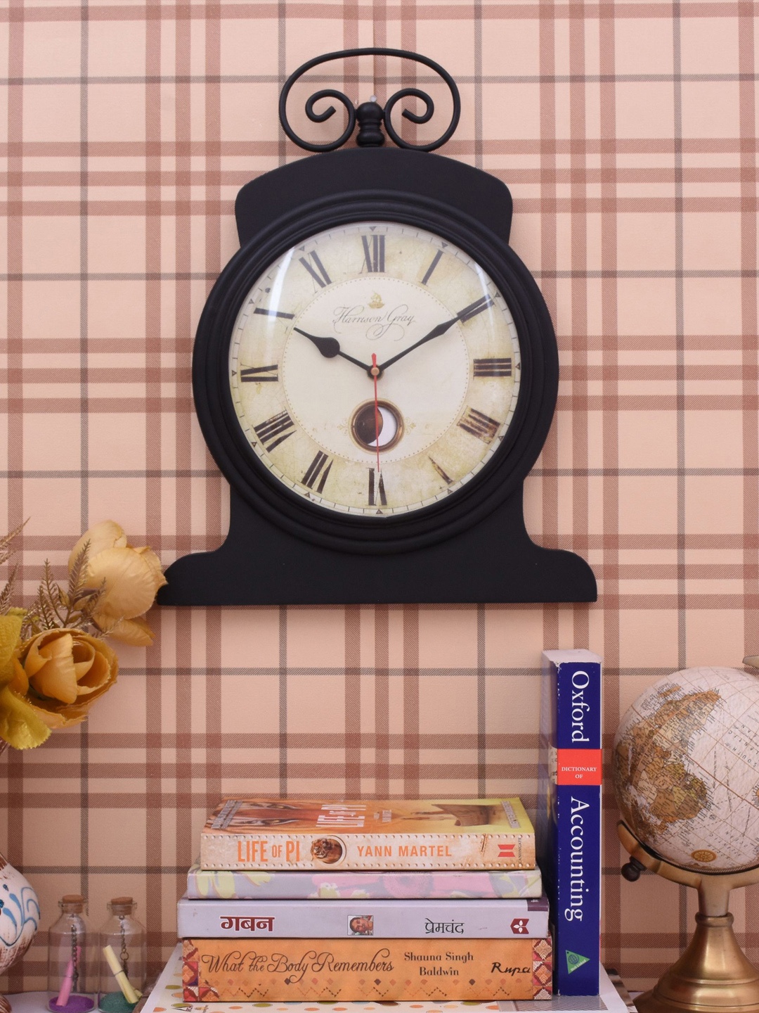 

Home Sparkle Off-White Dial Analogue 38 cm x 29 cm Wall Clock