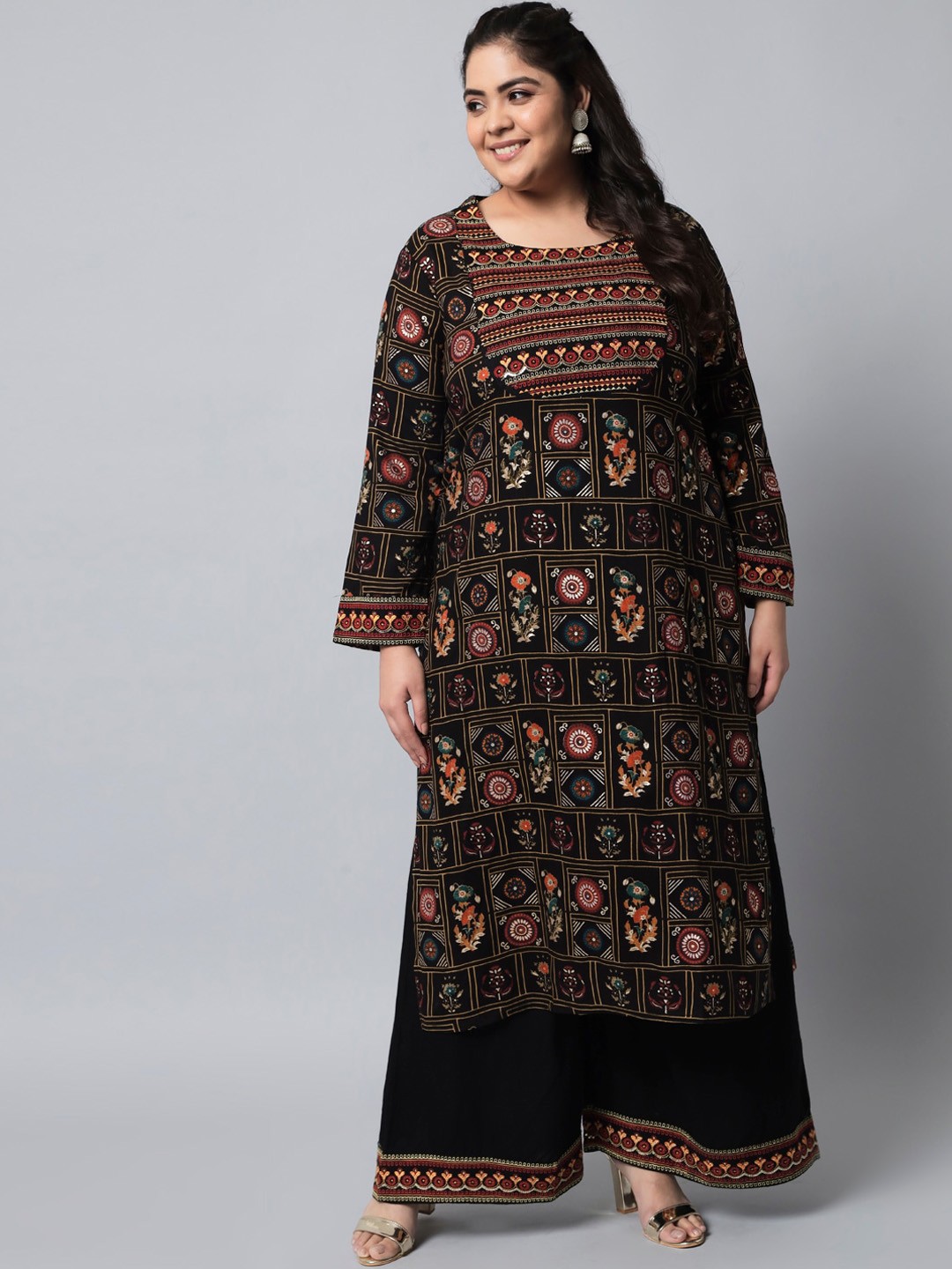 

Spera Plus Size Women Black Floral Printed Kurta with Palazzos