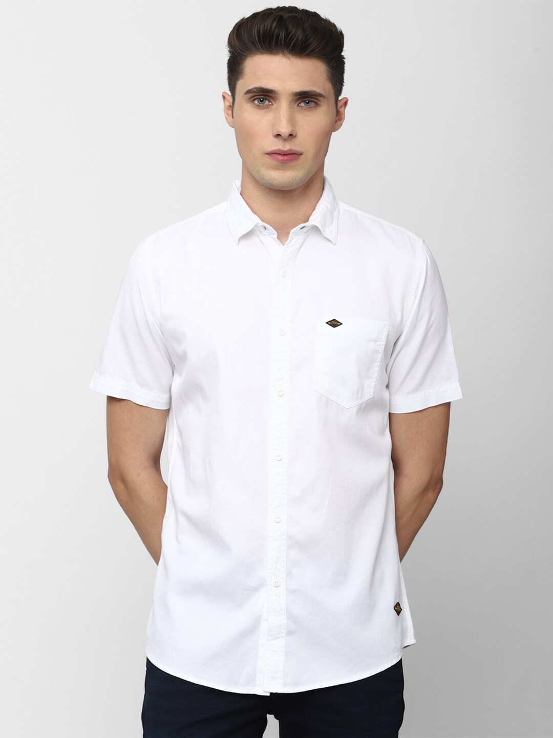 

AMERICAN EAGLE OUTFITTERS Men White Slim Fit Cotton Casual Shirt