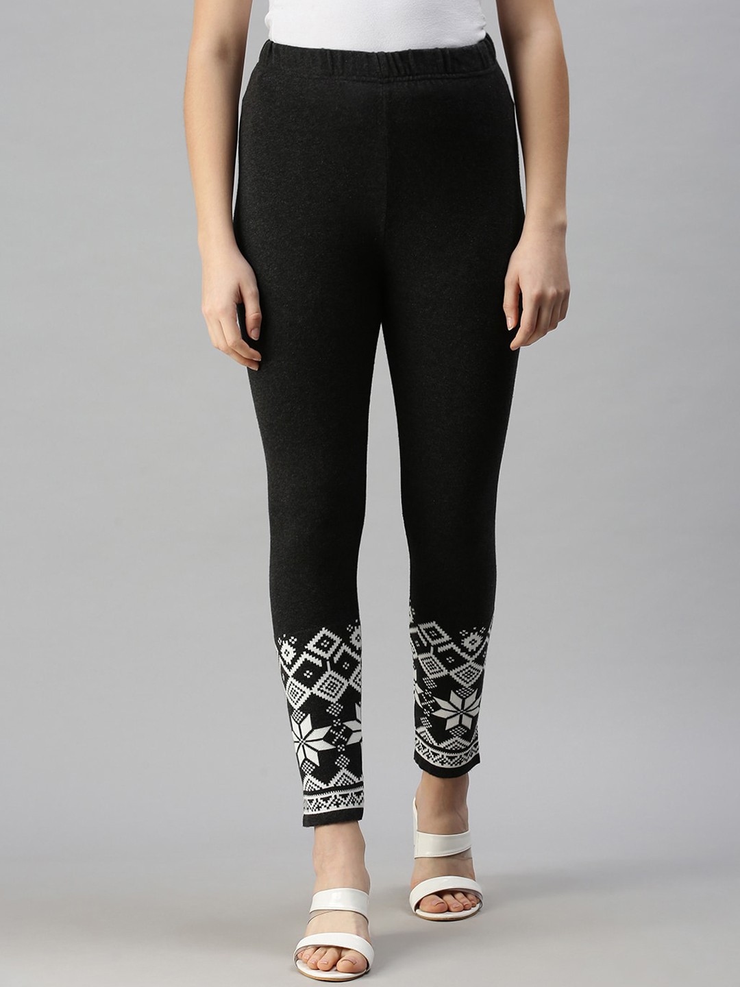 

De Moza Women Black & White Printed Ankle-Length Cotton Leggings