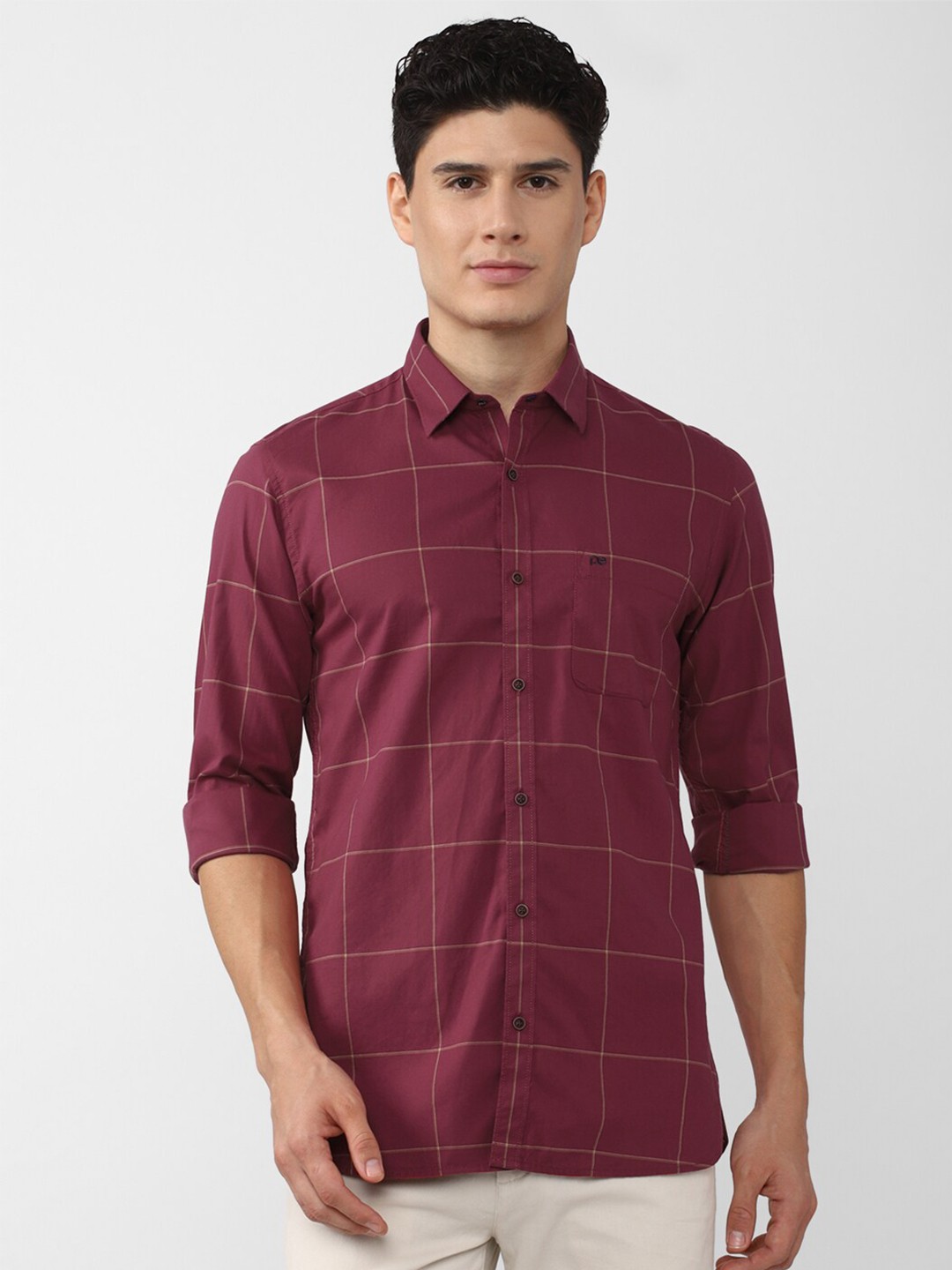 

Peter England Casuals Men Purple Slim Fit Windowpane Checks Cotton Casual Shirt