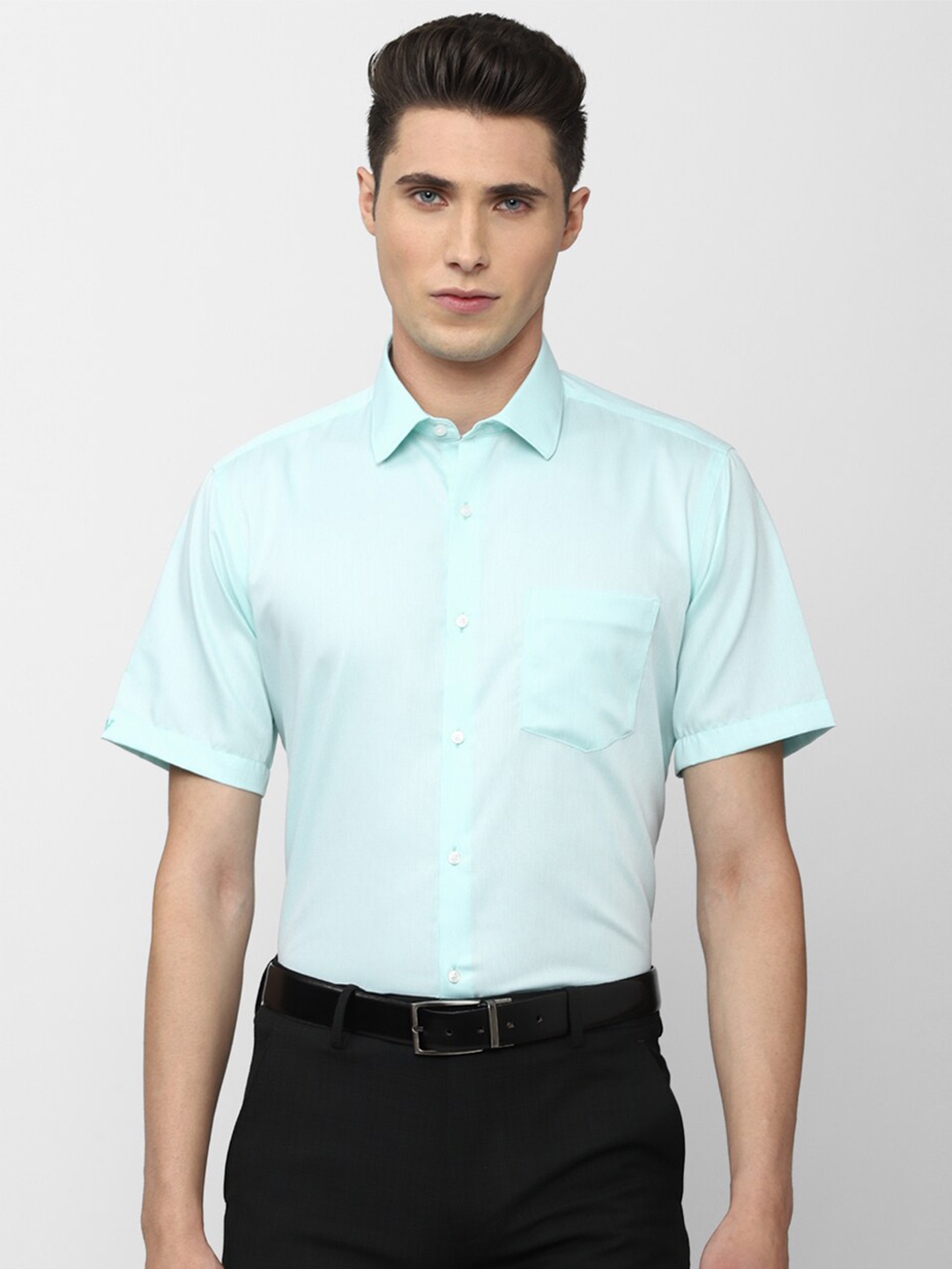 

Van Heusen Men Blue Pure Cotton Formal Shirt