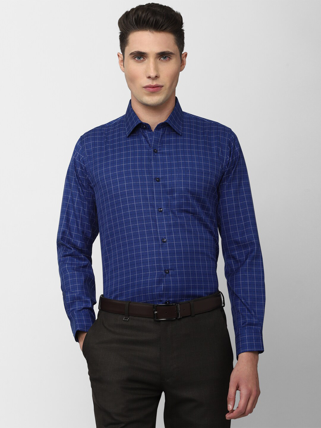 

Van Heusen Men Blue Slim Fit Checked Pure Cotton Formal Shirt