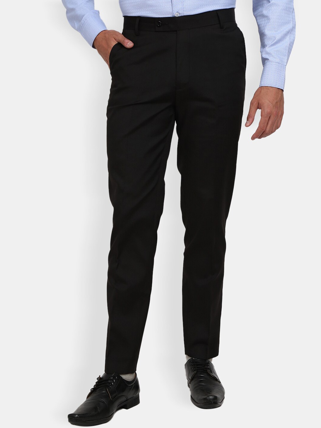 

V-Mart Men Black Slim Fit Easy Wash Trousers