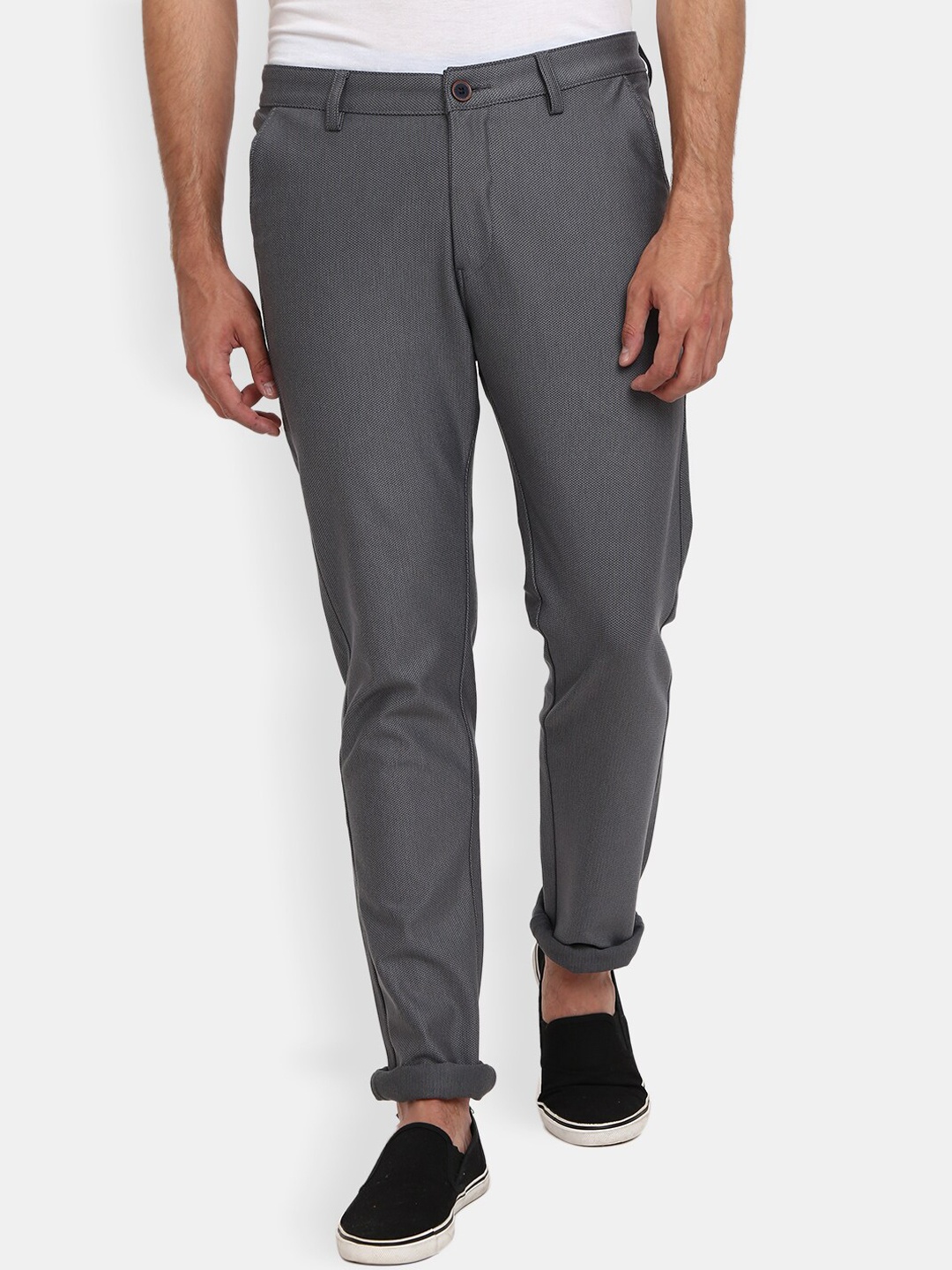 

V-Mart Men Grey Textured Slim Fit Easy Wash Chinos Trousers