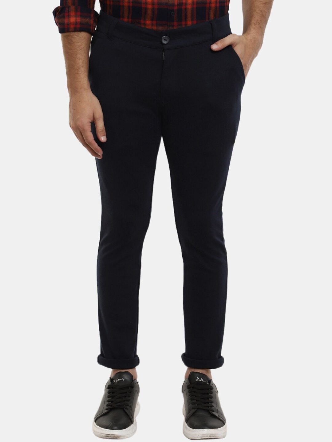 

V-Mart Men Navy Blue Slim Fit Easy Wash Chinos Trousers