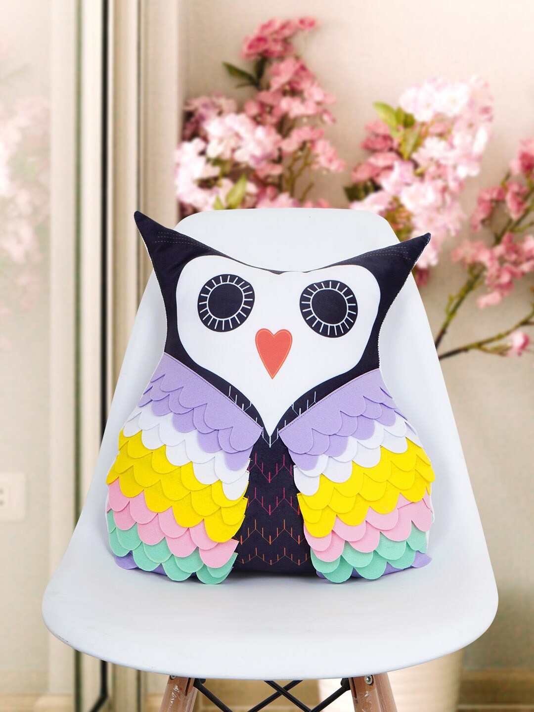 

Crazy Corner Black & White Owl Shaped Cushions