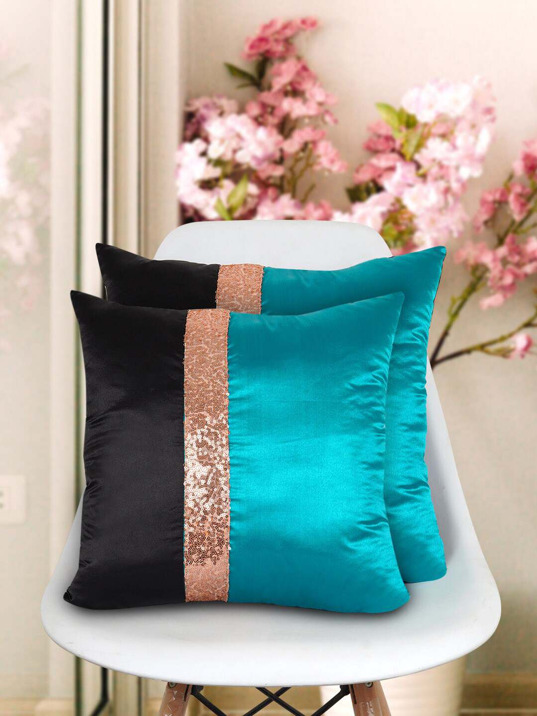 

Crazy Corner Set of 2 Black & Green Embellished Cushions