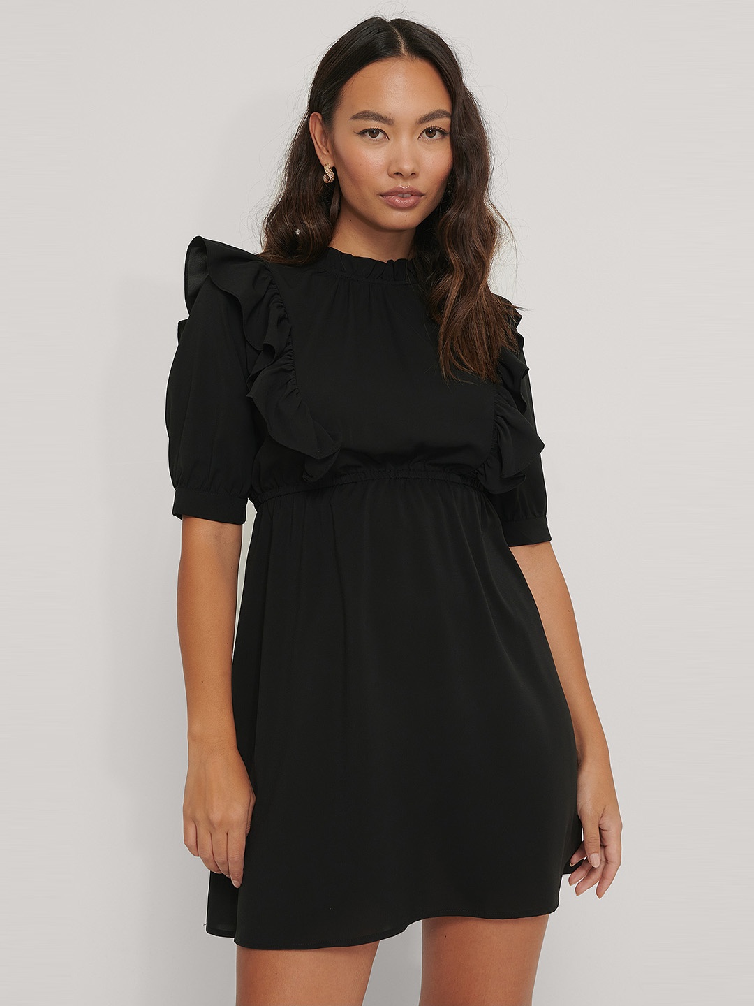 

NA-KD Black Solid Ruffle A-Line Mini Dress