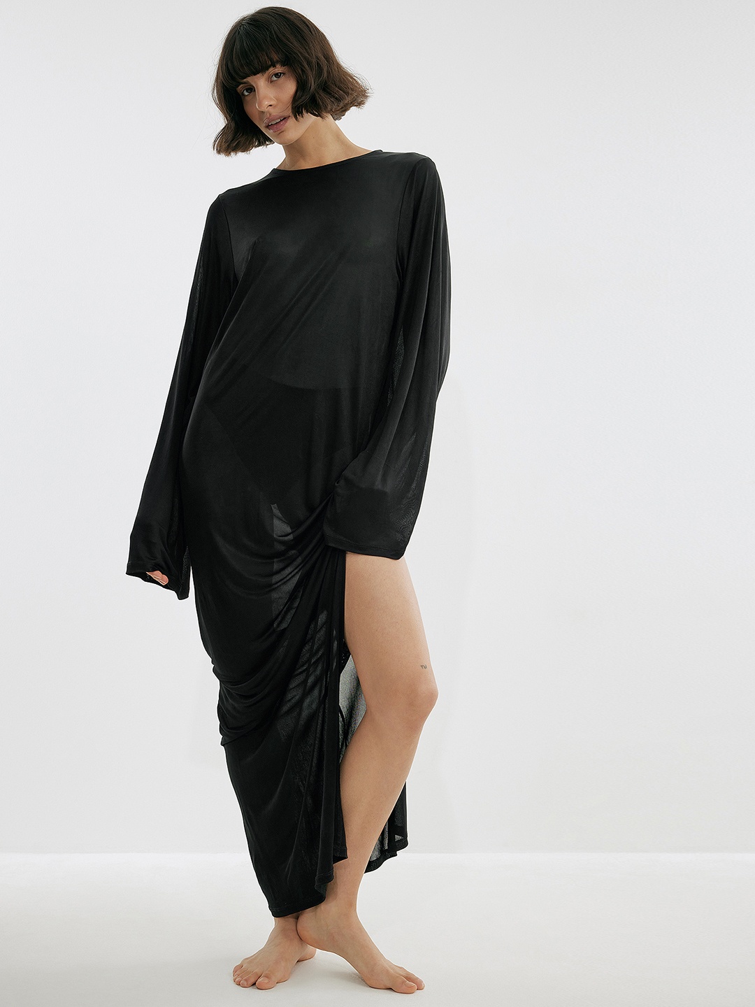 

NA-KD Women Black Flowy Open Back Maxi Slit Dress