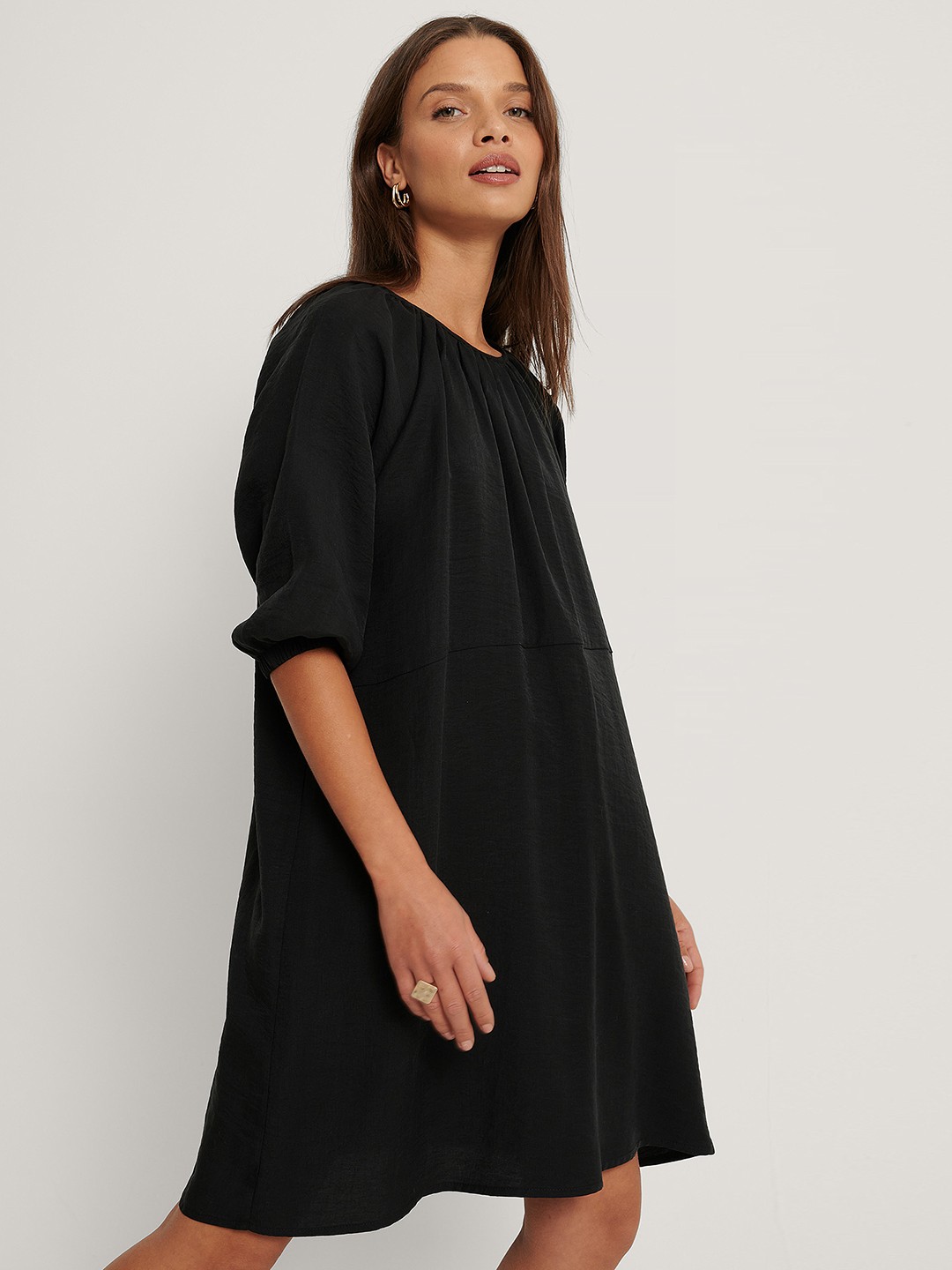 

NA-KD Black Solid A-Line Dress