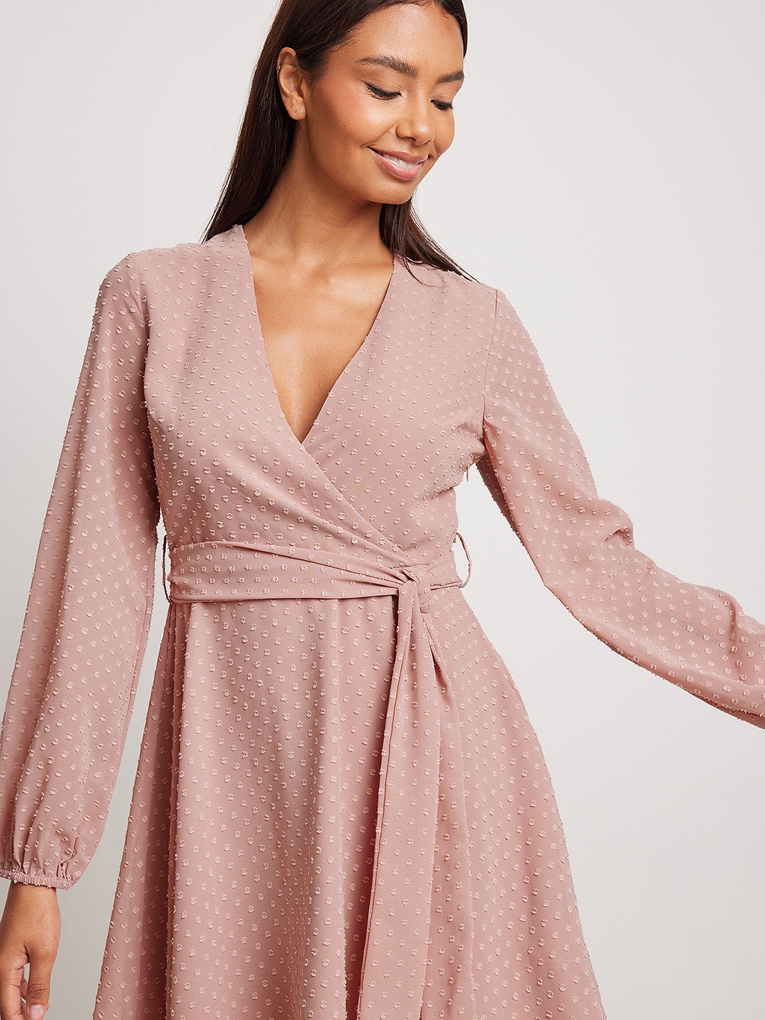 

NA-KD Pink Solid V Neck Dobby Weave Wrap Dress