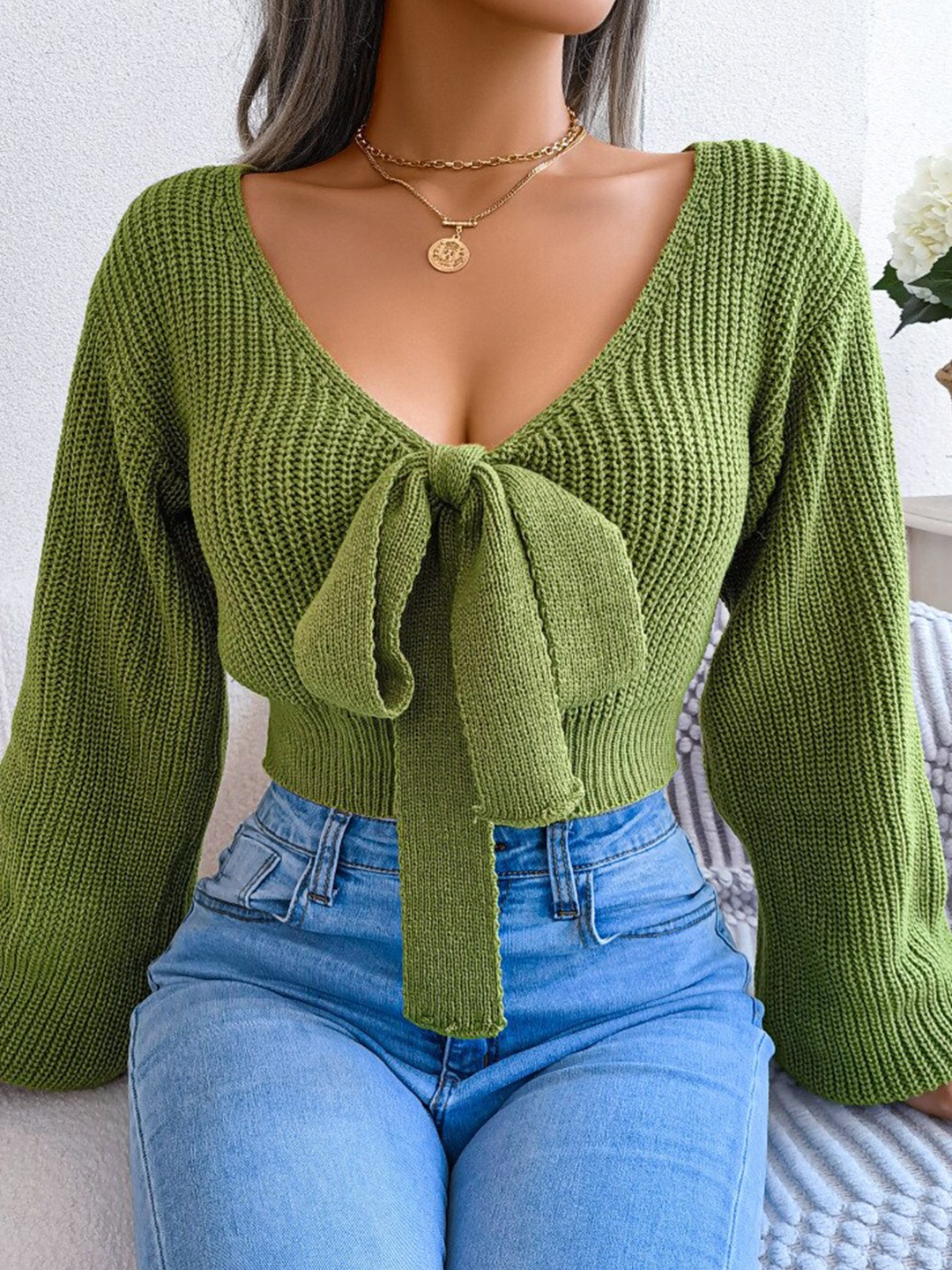 

BoStreet Women Green Ribbed Crop Pullover with Applique Detail