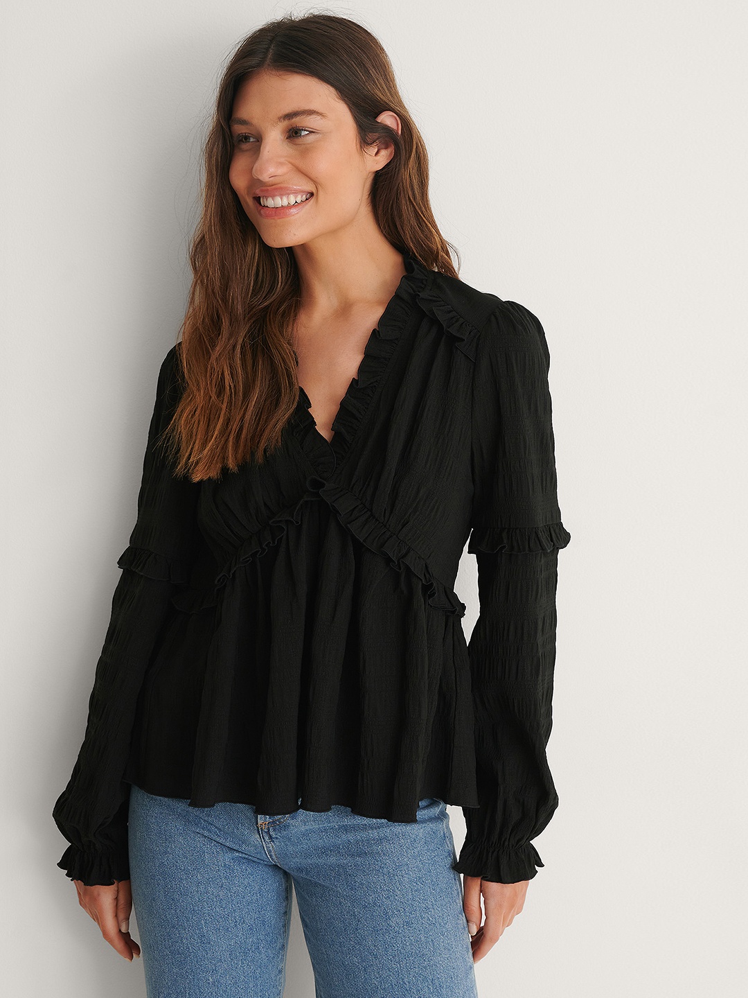 

NA-KD Black Frilled Details A-Line Top