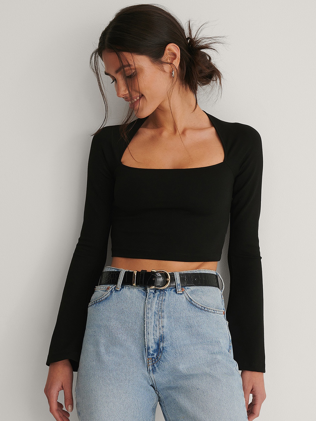 

NA-KD Black Solid Crop EcoVero Top
