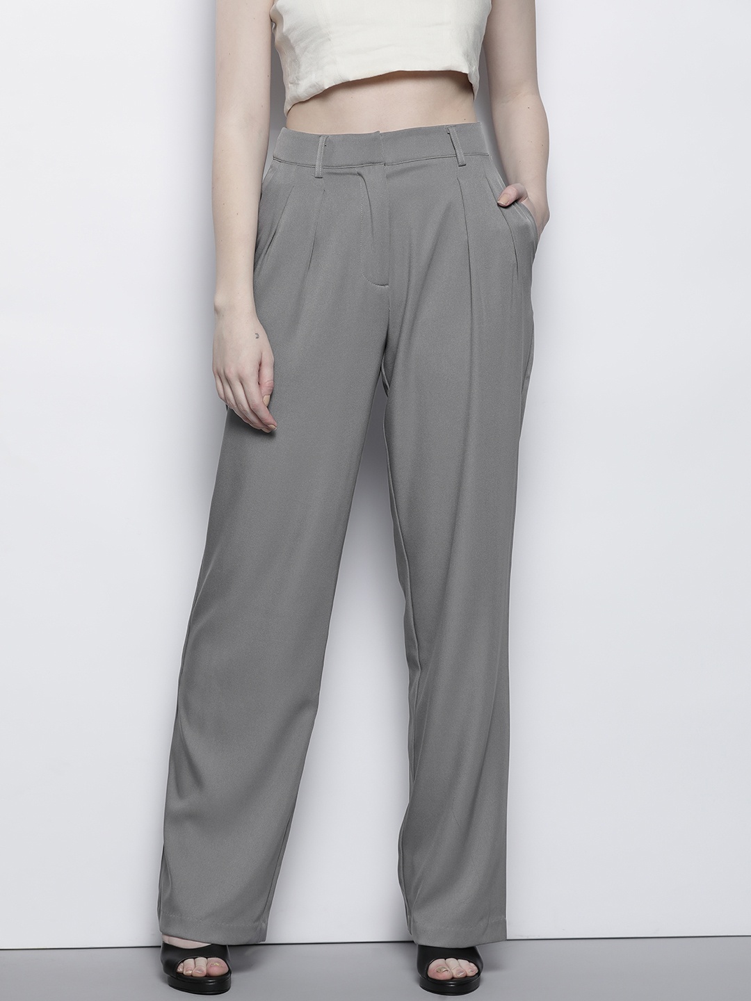 

NA-KD Women Grey Solid Flared High-Rise Bootcut Trousers