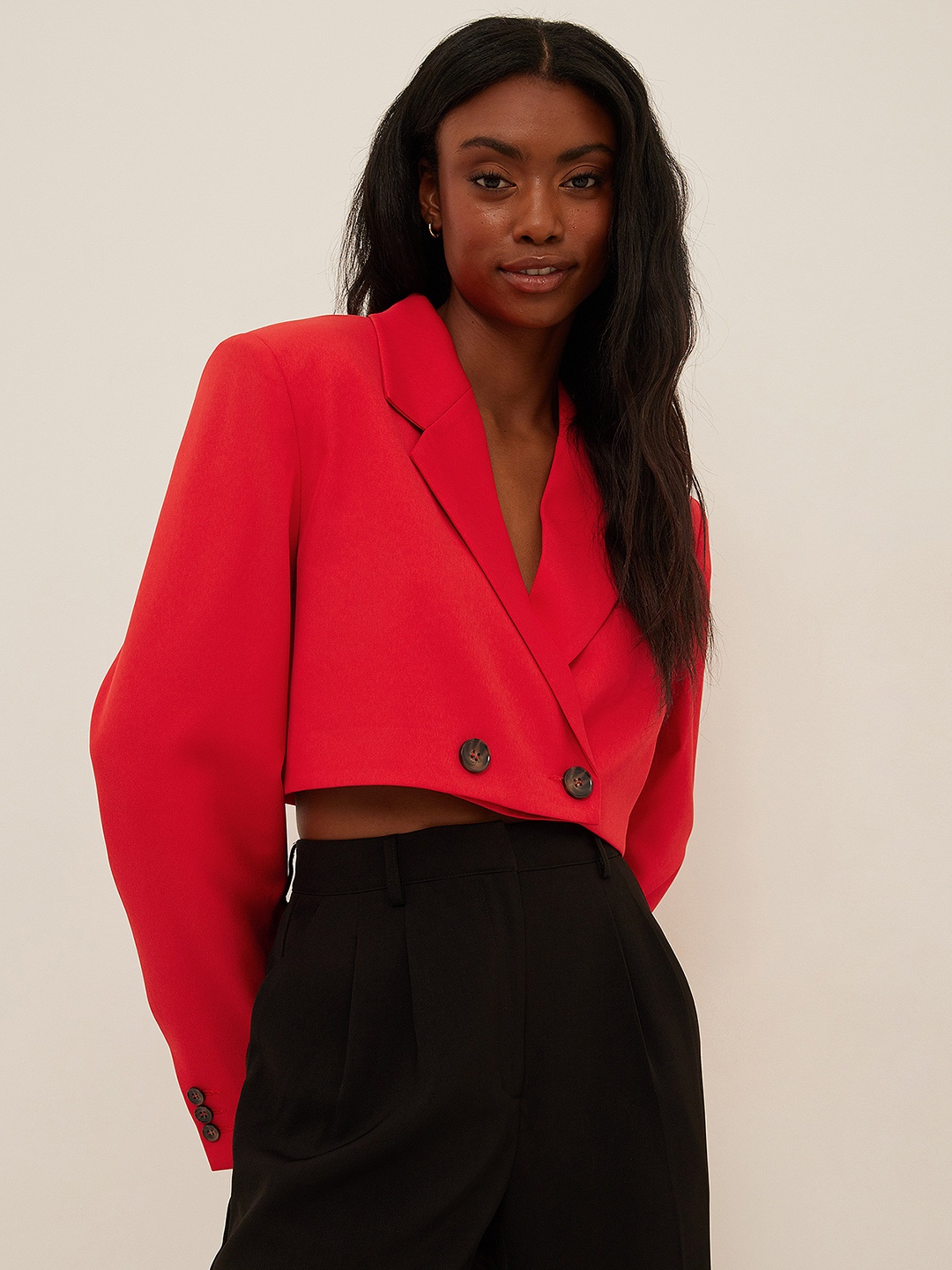 

NA-KD Women Red Solid Notched Lapel Oversized Double Breasted Crop Blazer