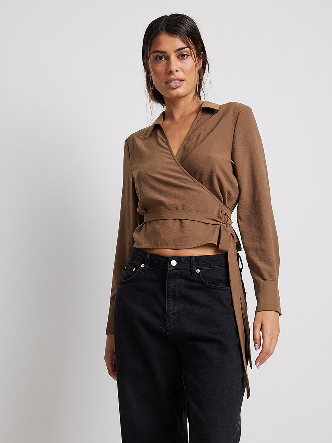 

NA-KD Brown Solid Wrap Top