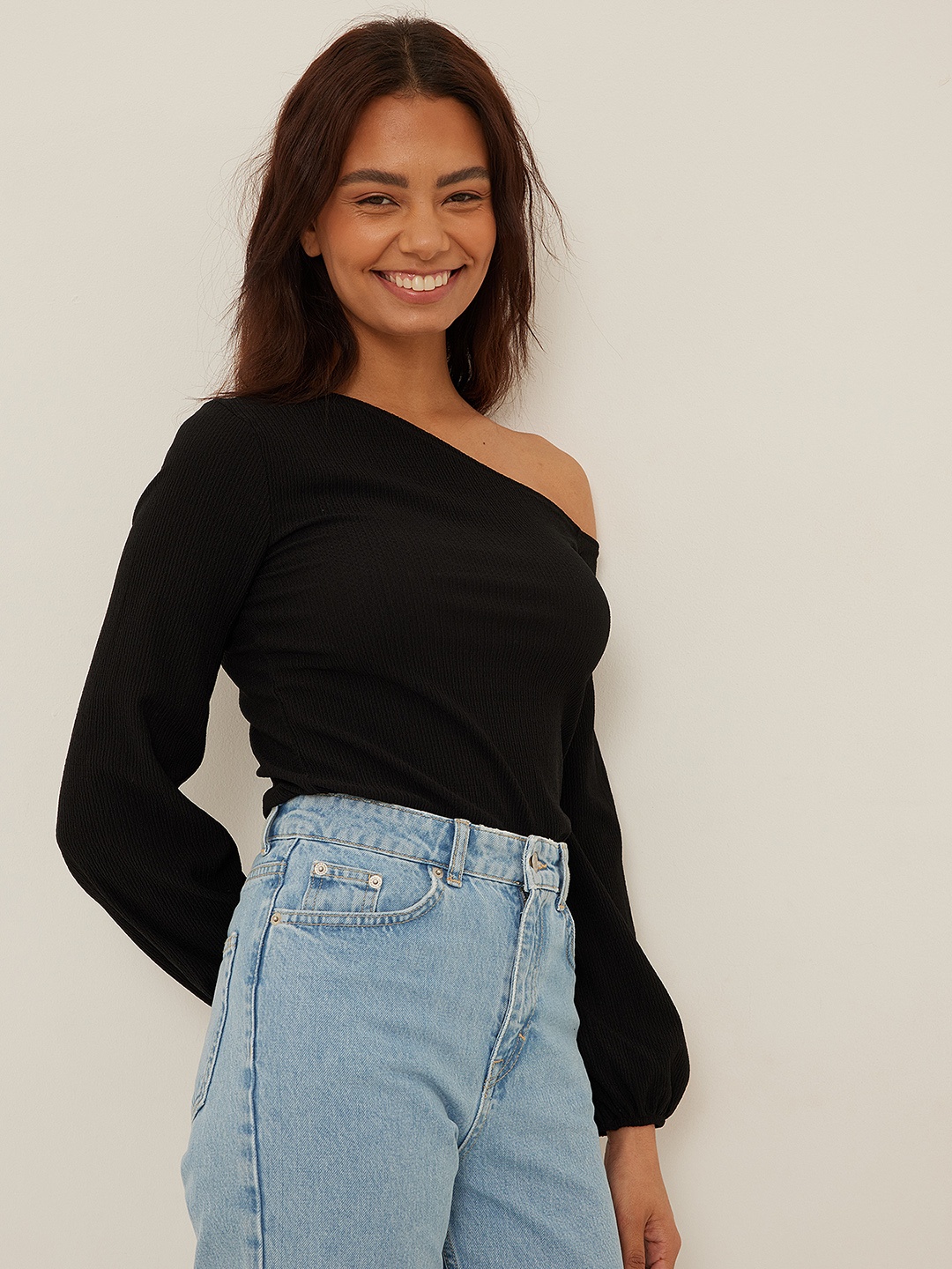

NA-KD Black Solid One Shoulder Top