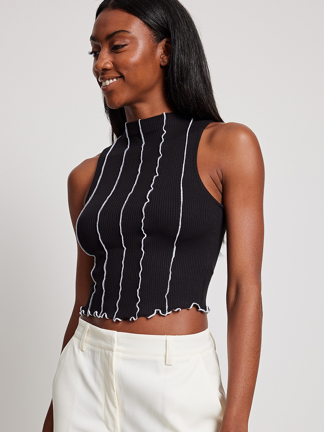 

NA-KD Black & White Striped Crop Top