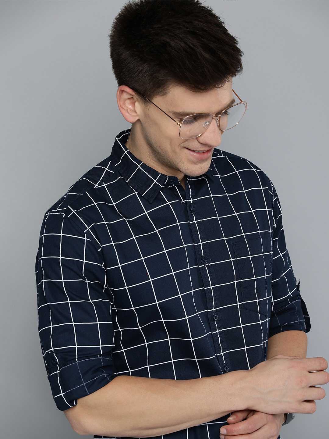 

HERE&NOW Men Navy Blue And White Slim Fit Grid Tattersall Checked Pure Cotton Casual Shirt