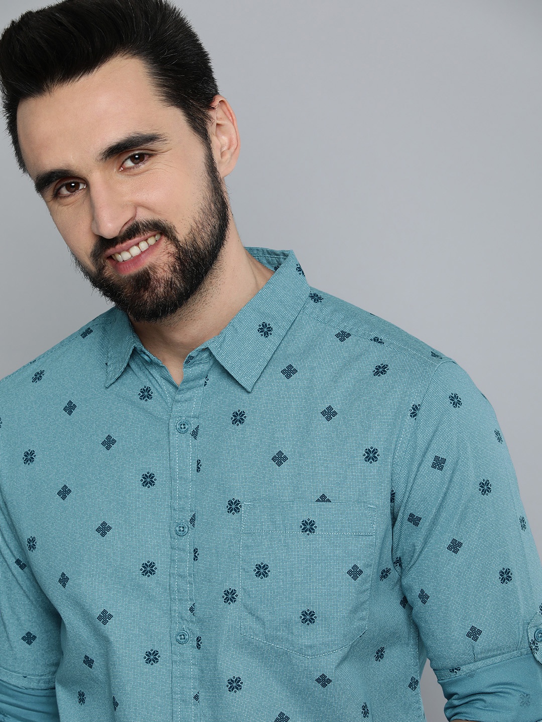 

HERE&NOW Men Teal Blue Pure Cotton Slim Fit Floral Printed Casual Shirt