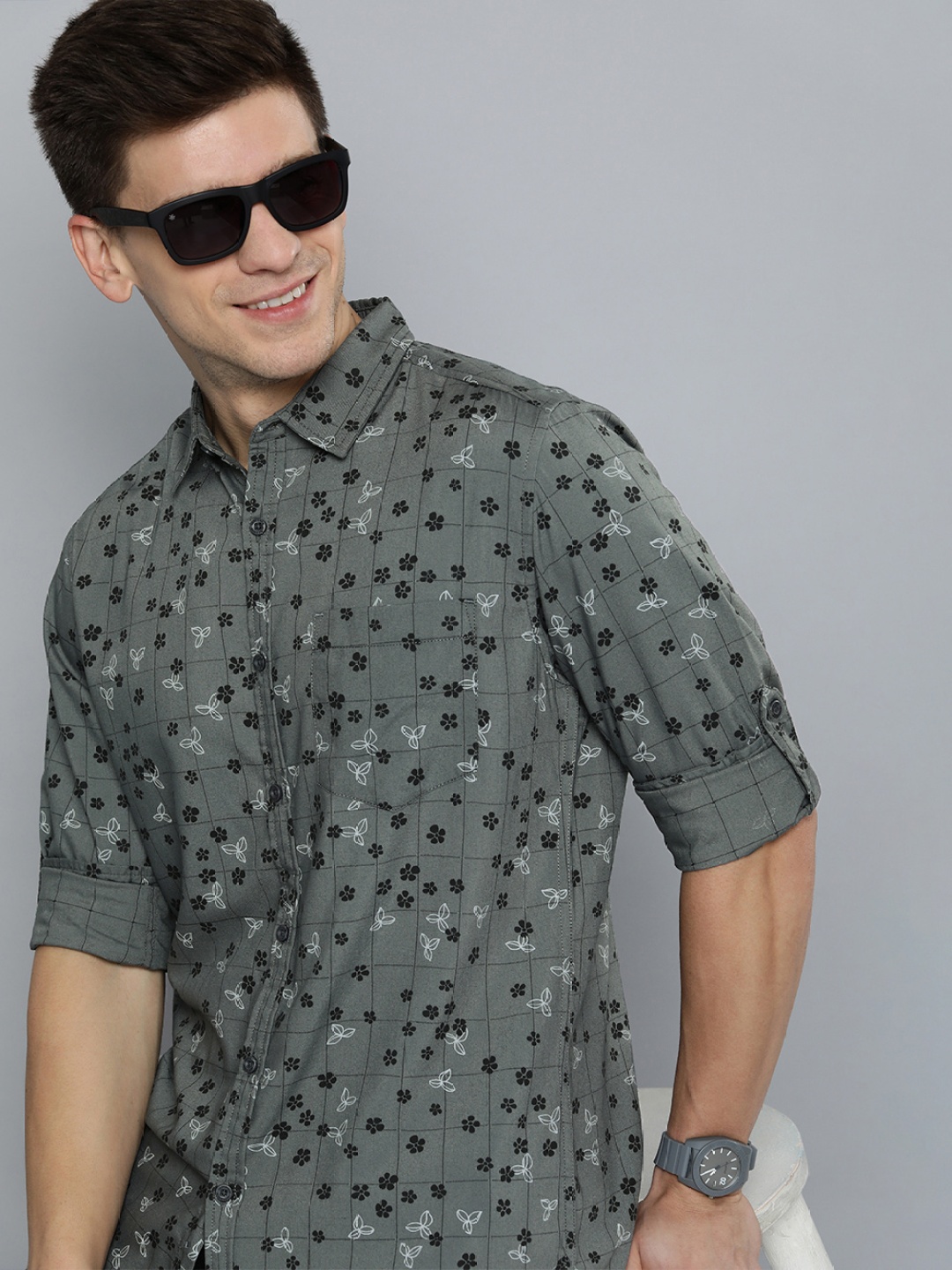 

HERE&NOW Men Grey Slim Fit Floral Printed Casual Shirt