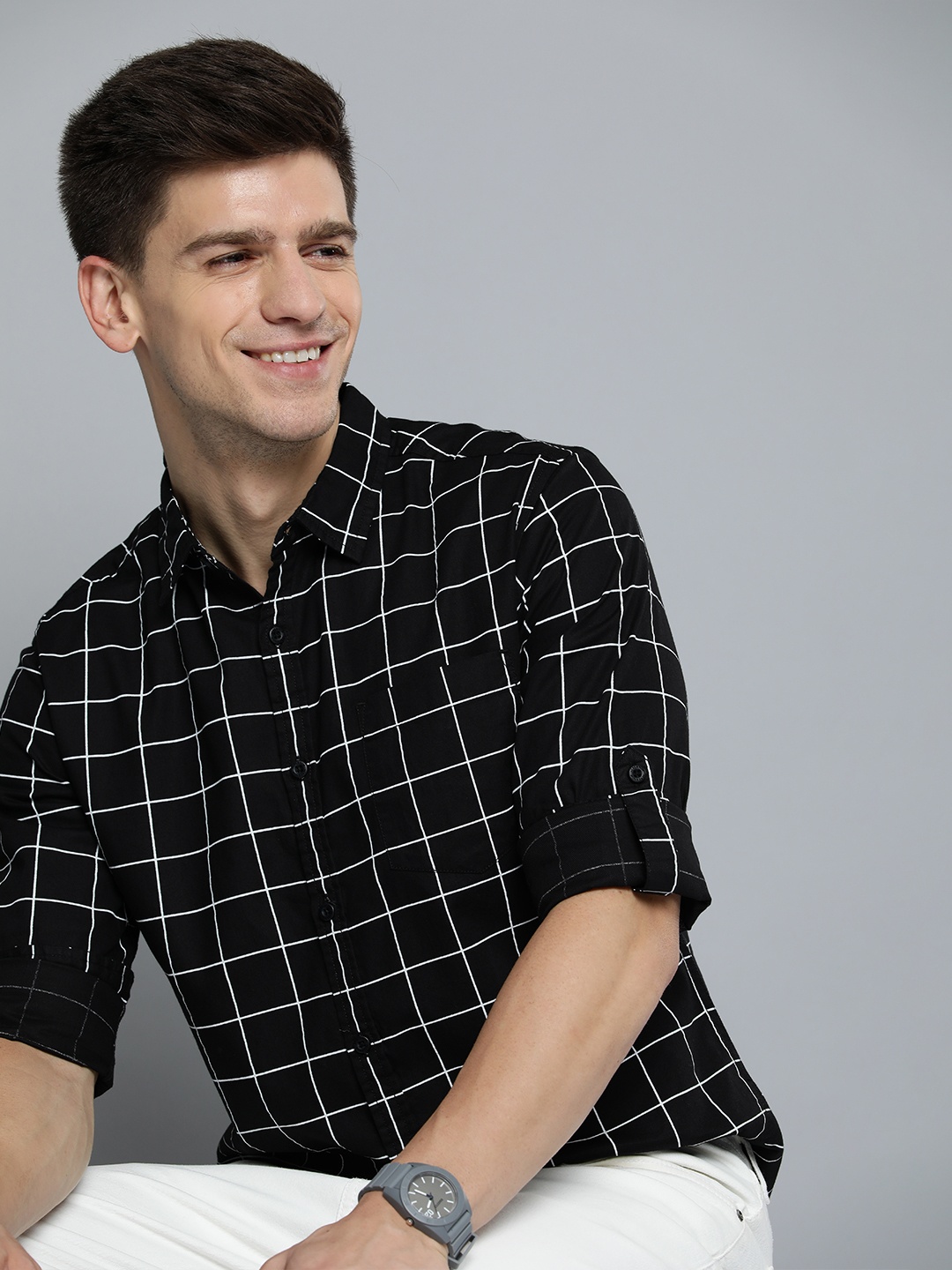 

HERE&NOW Men Black Pure Cotton Slim Fit Windowpane Checked Casual Shirt