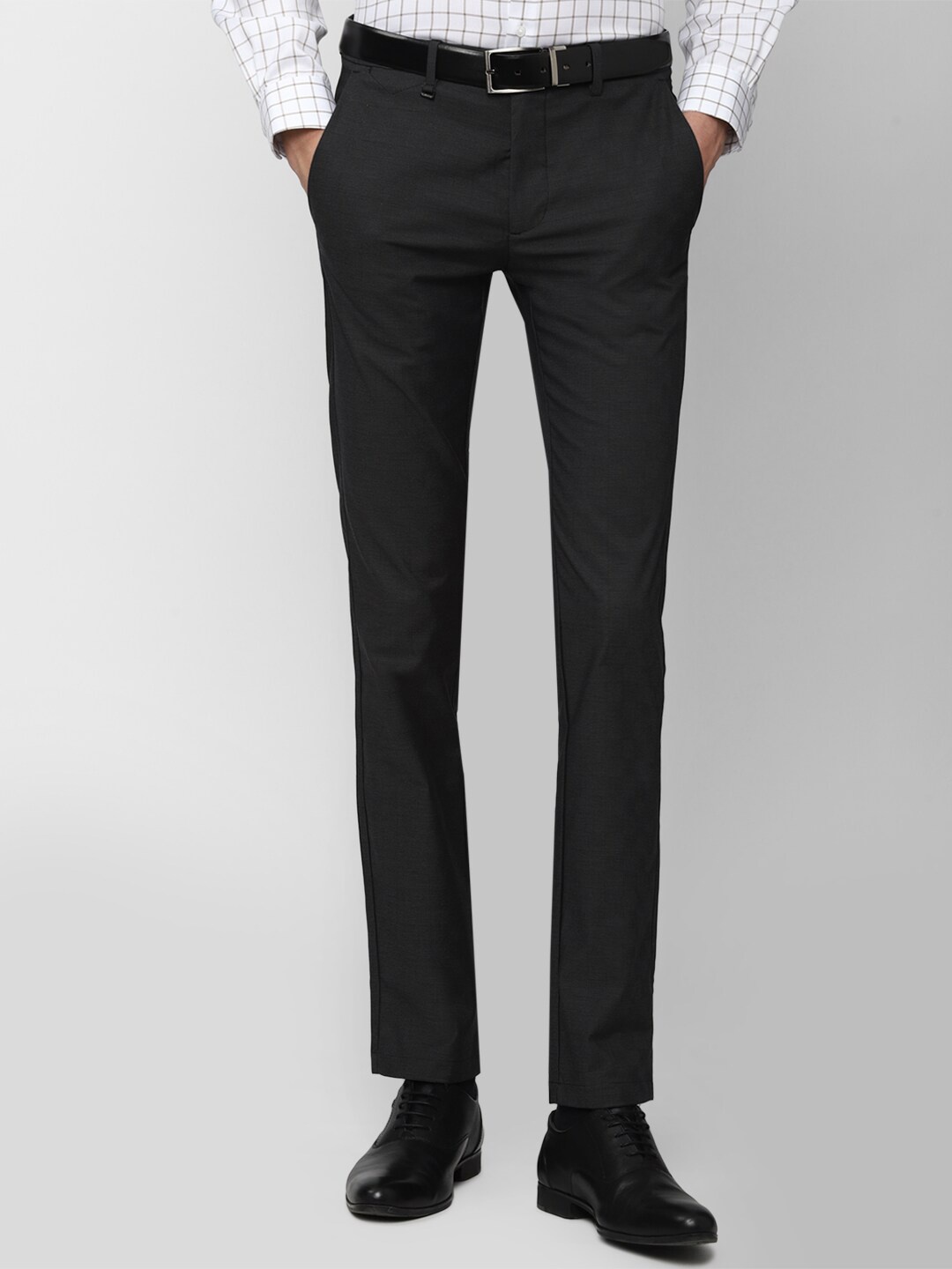 

Van Heusen Men Black Solid Slim Fit Formal Trousers