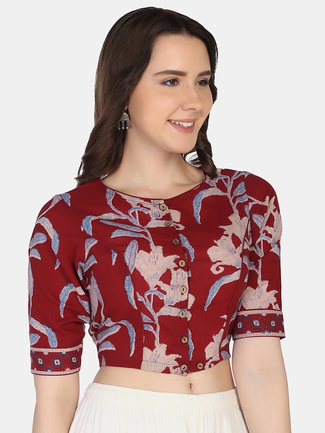 

THE WEAVE TRAVELLER Women Maroon Block Printed Cotton Saree Blouse