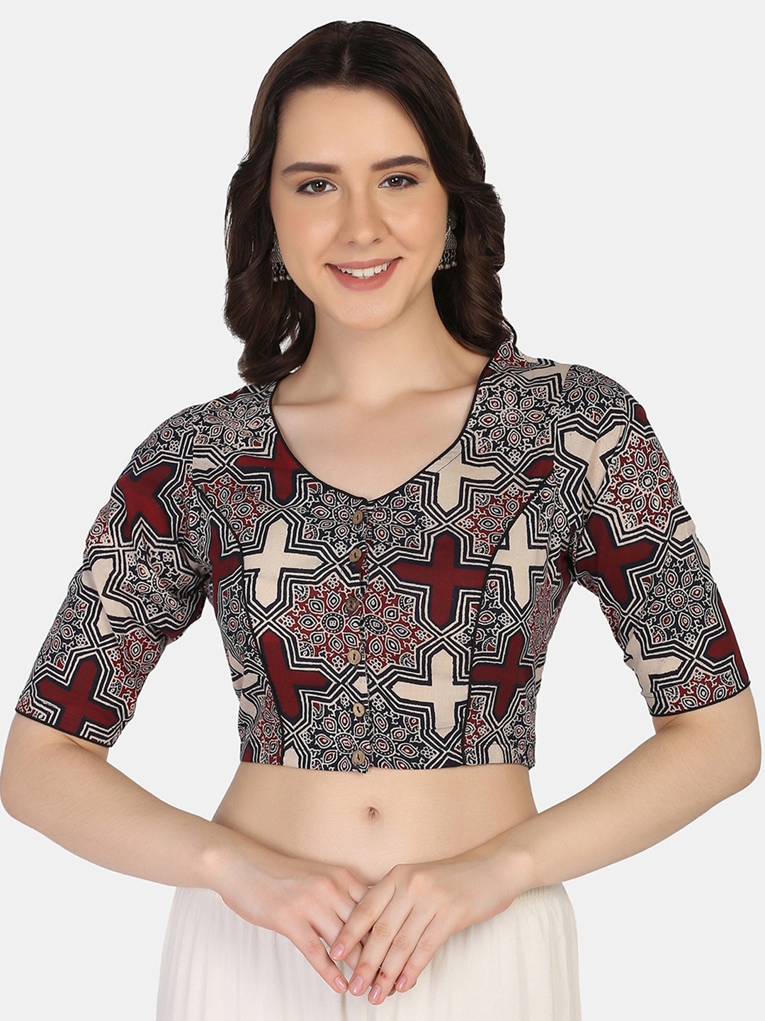 

THE WEAVE TRAVELLER Women Black Ajrak Print Saree Blouse