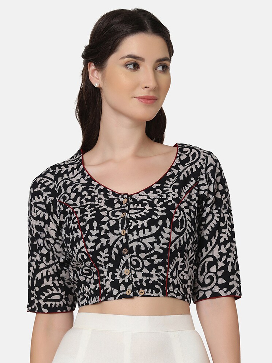 

THE WEAVE TRAVELLER Women Black Printed Cotton Saree Blouse