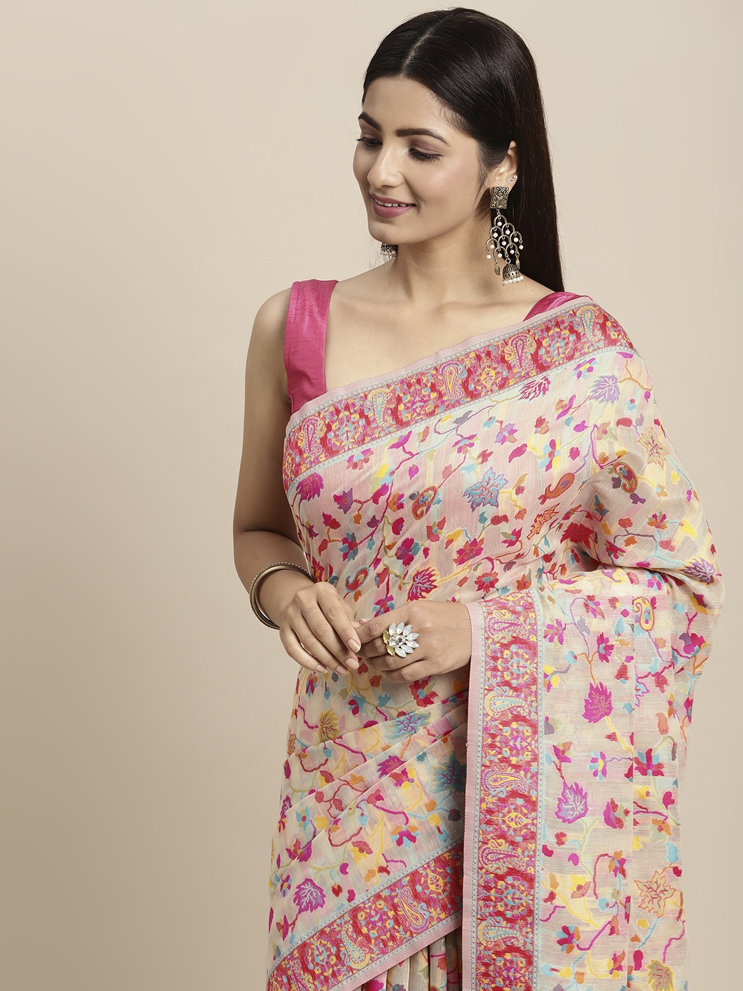 

AYKA CLOTHINGS Cream-Coloured Floral Pure Cotton Patola Saree