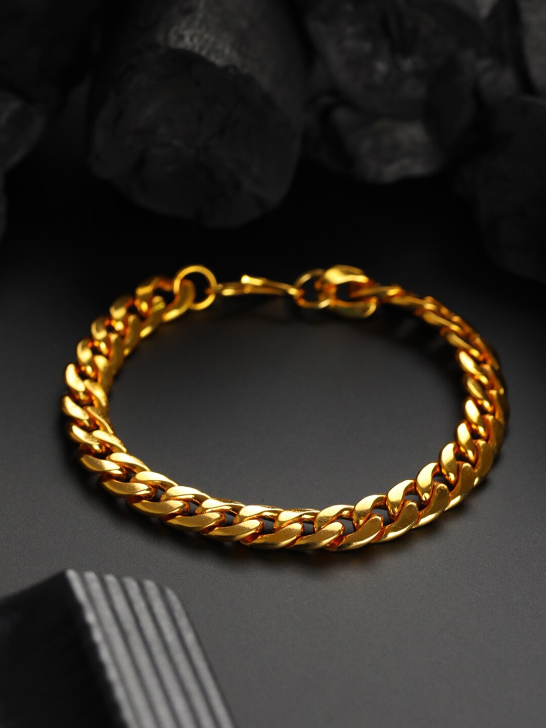 

Priyaasi Men Gold-Toned Gold-Plated Cuban Chain Bracelet