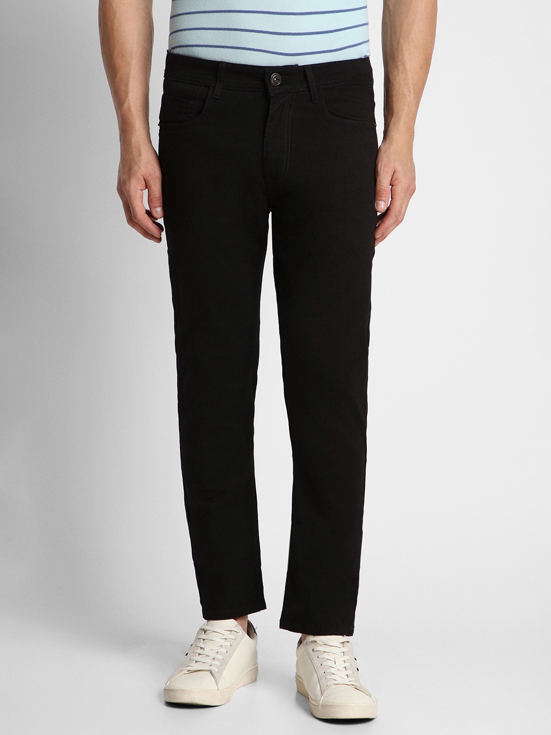 

Peter England Casuals Men Black Solid Jeans
