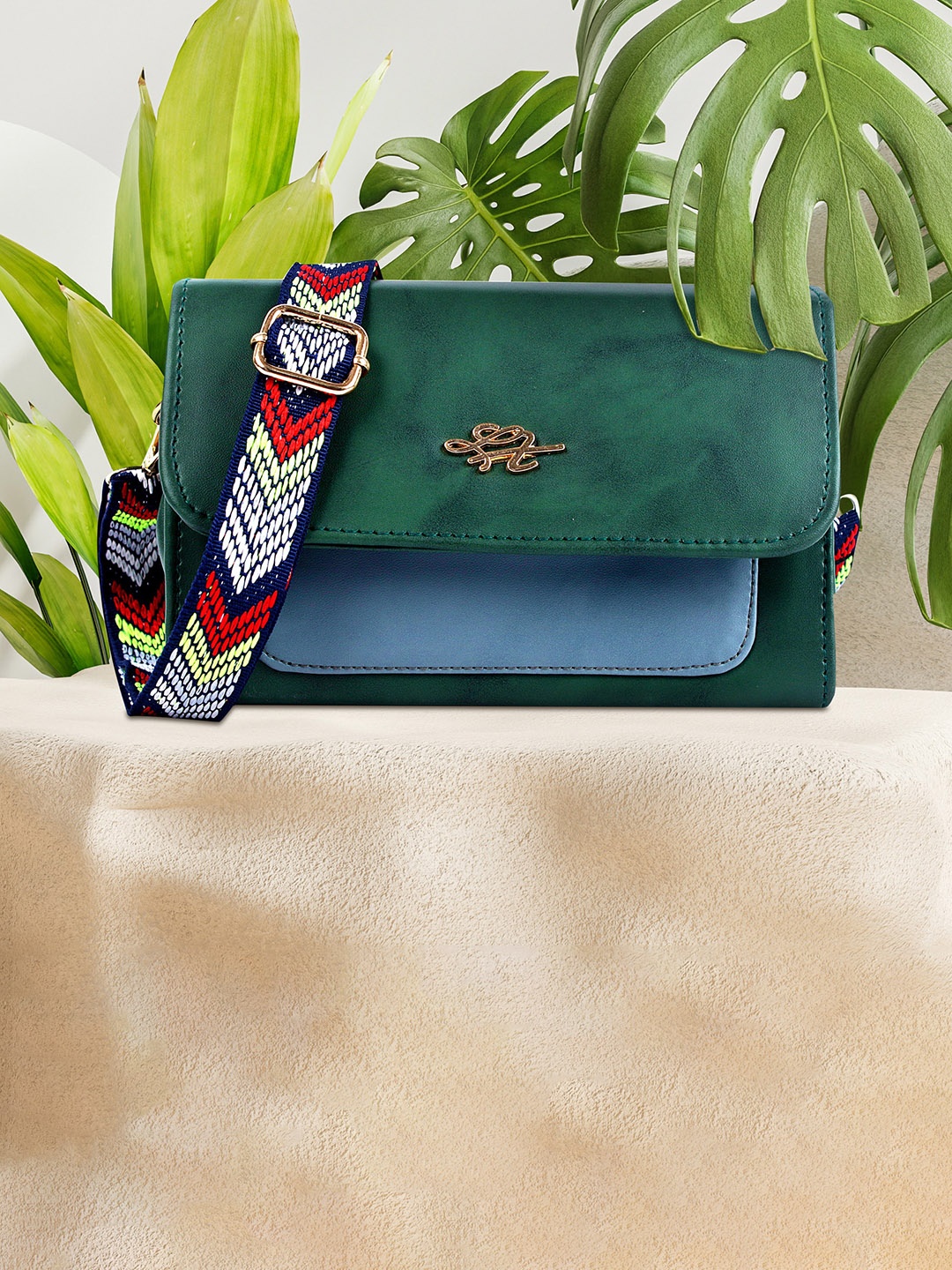 

LEKHX Green PU Oversized Structured Handheld Bag