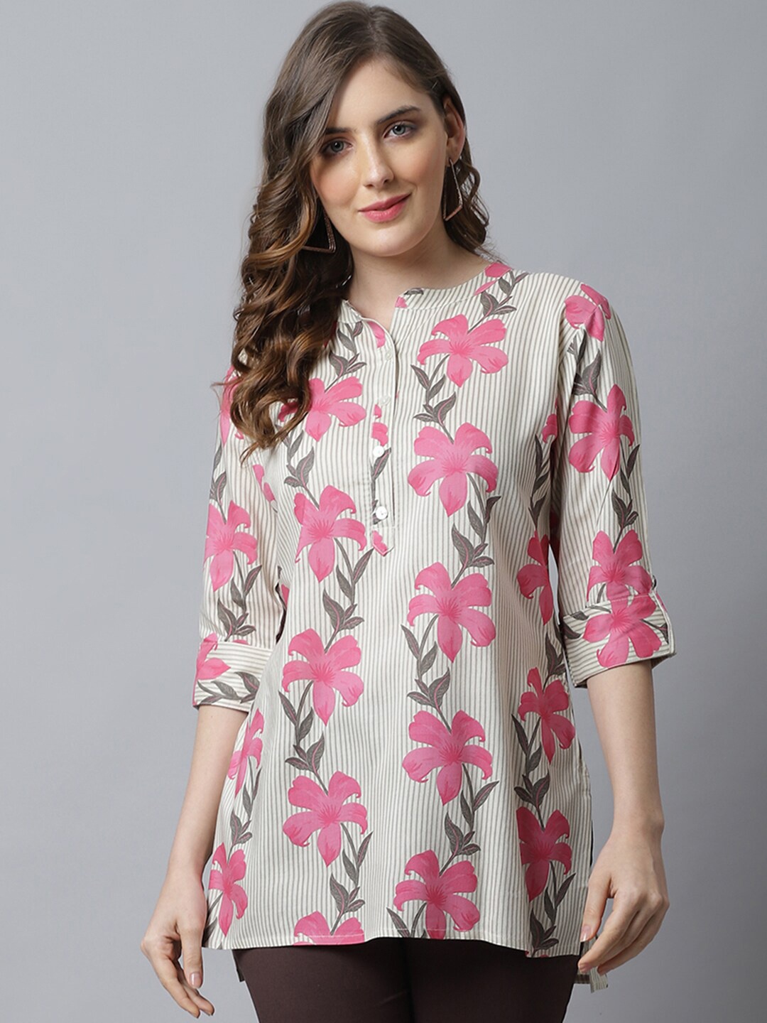 

Pistaa Women Pink & Grey Floral Printed Kurti