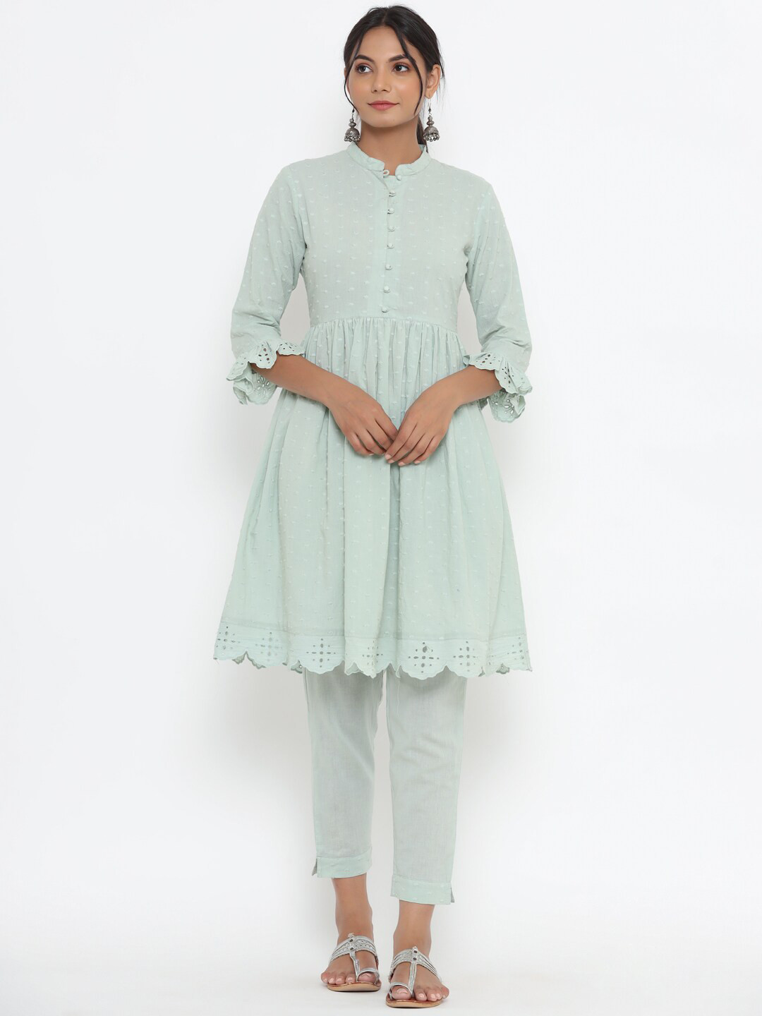 

mirari Women Green Floral Embroidered Pure Cotton Kurta with Trousers
