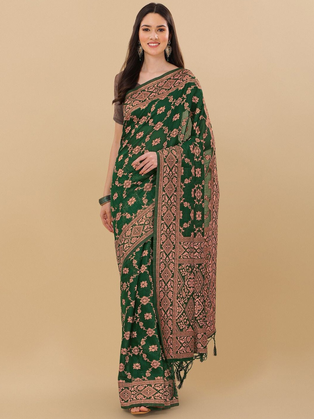 

Mitera Green & Gold-Toned Ethnic Motifs Zari Silk Cotton Banarasi Saree
