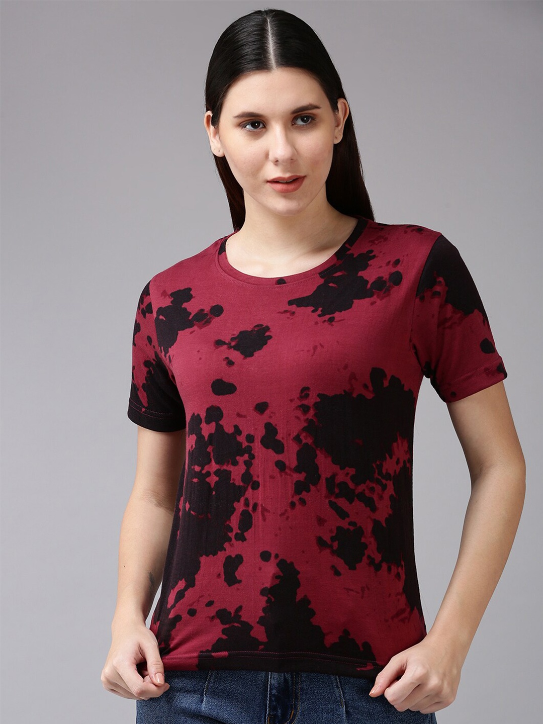 

JUNEBERRY Women Maroon & Black Tie and Dye Cotton T-shirt