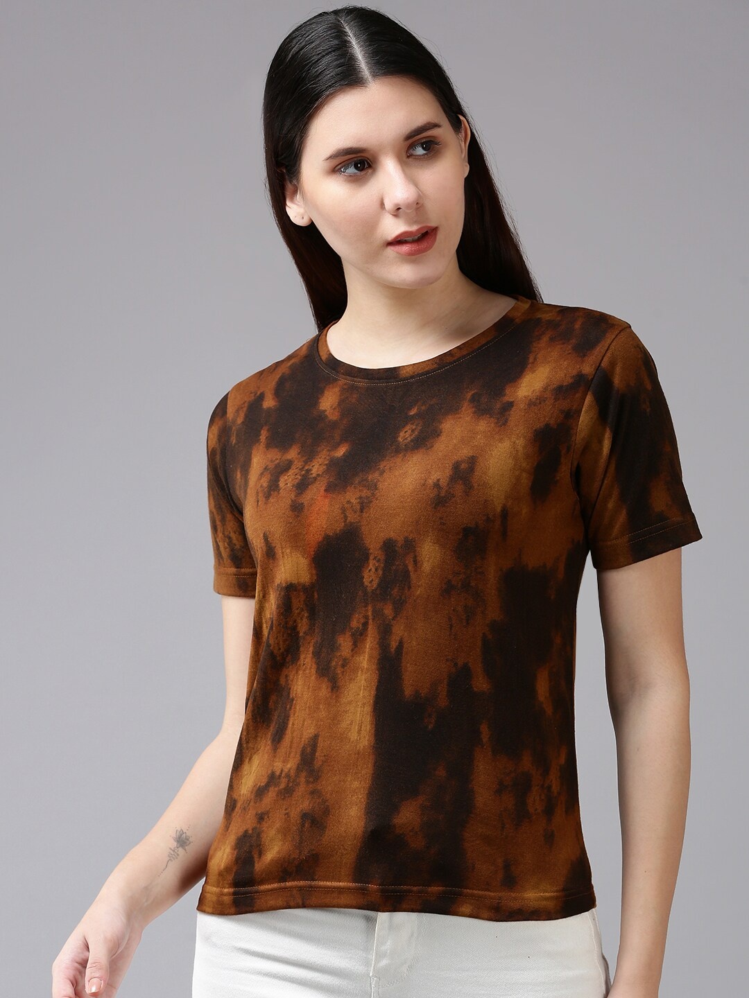 

JUNEBERRY Women Brown Tie and Dye Dyed T-shirt