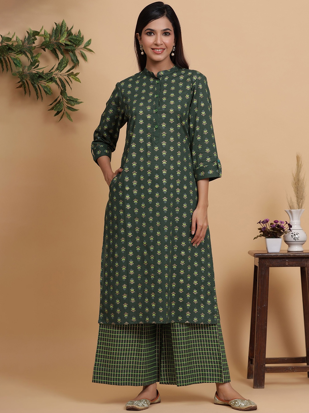 

mirari Women Green Floral Printed Pure Cotton Kurta with Palazzo Set