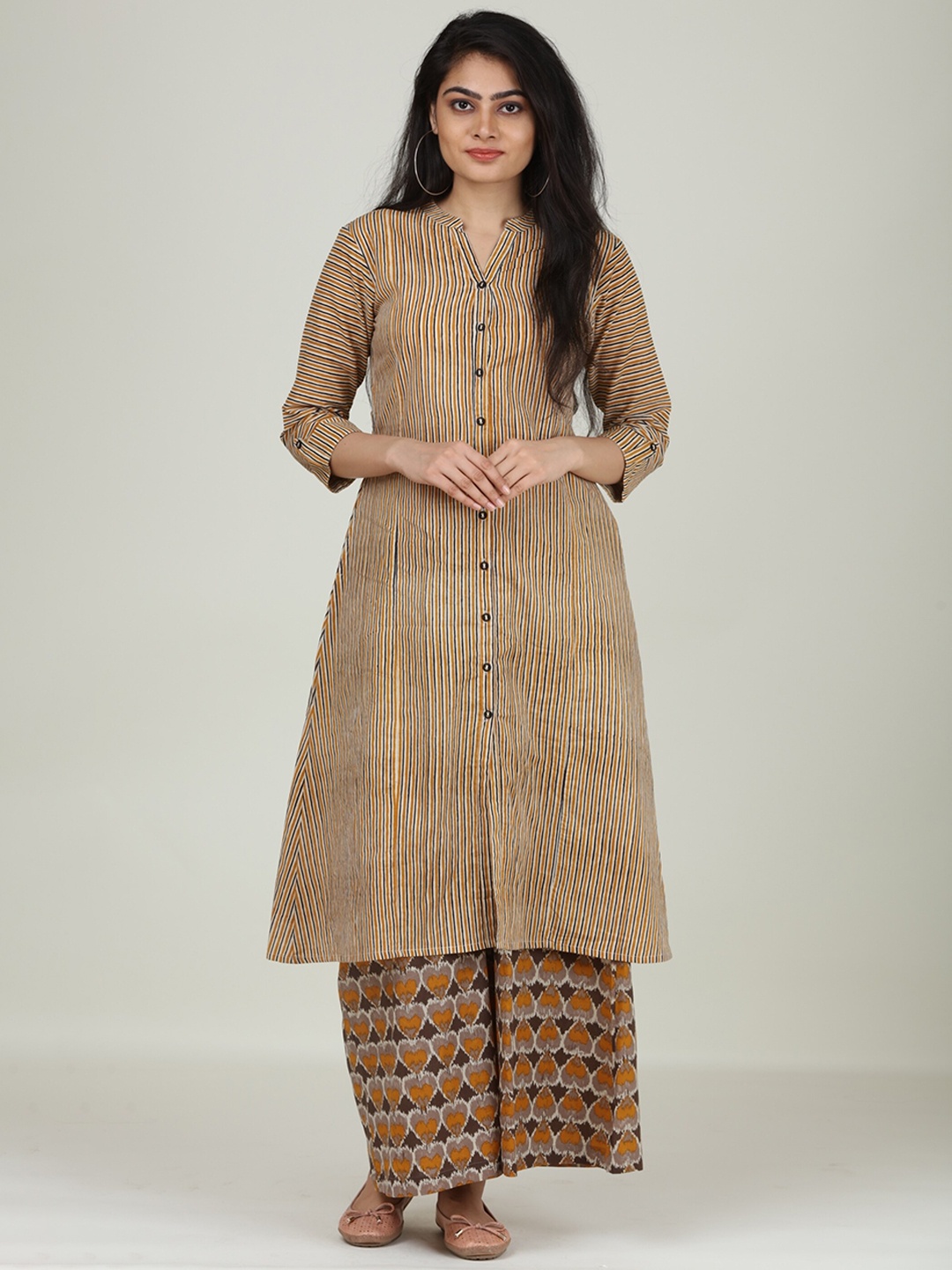 

mirari Women Beige Printed Pure Cotton Kurta with Palazzos