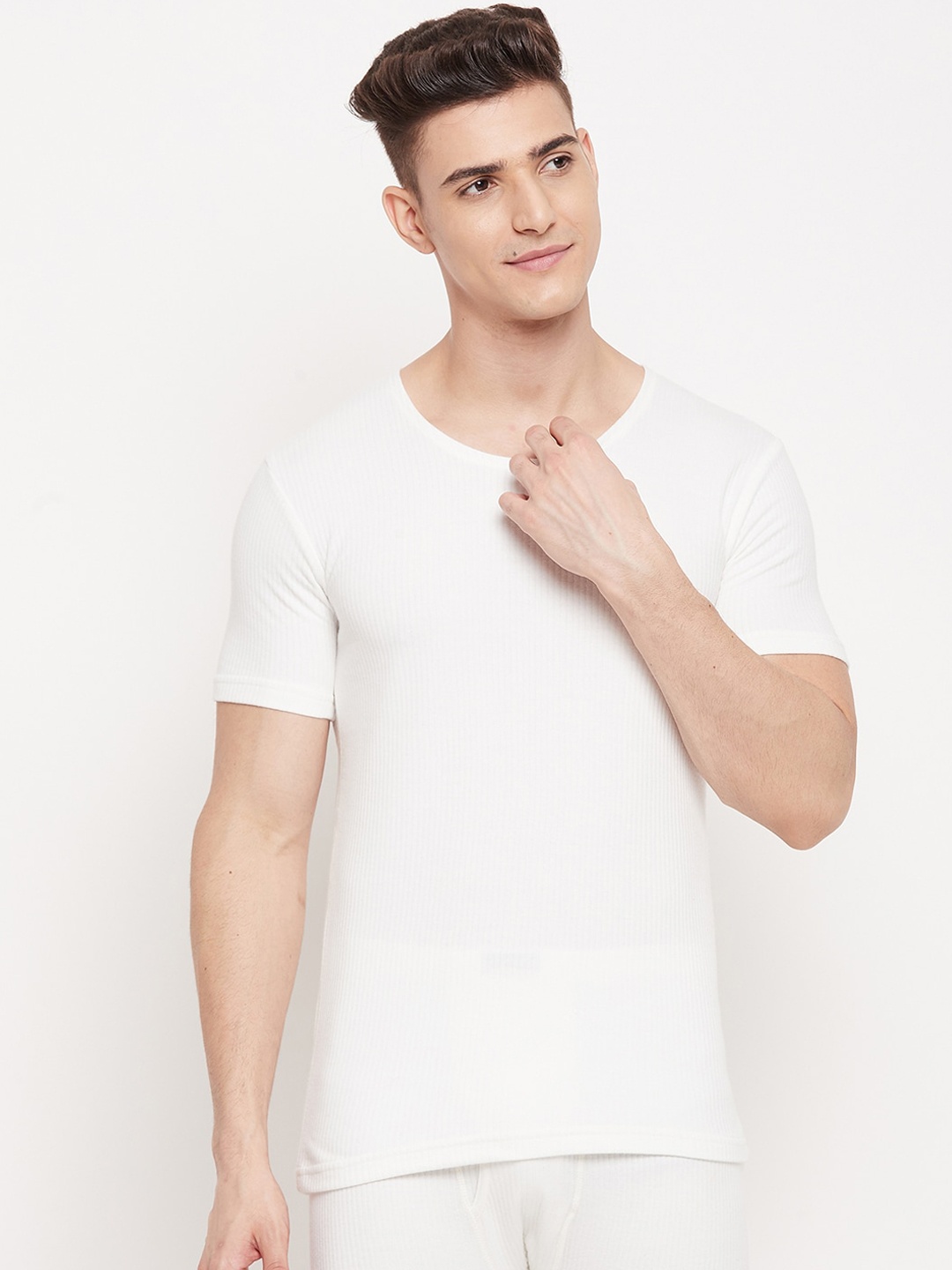 

Duke Men White Solid Cotton Thermal Tops